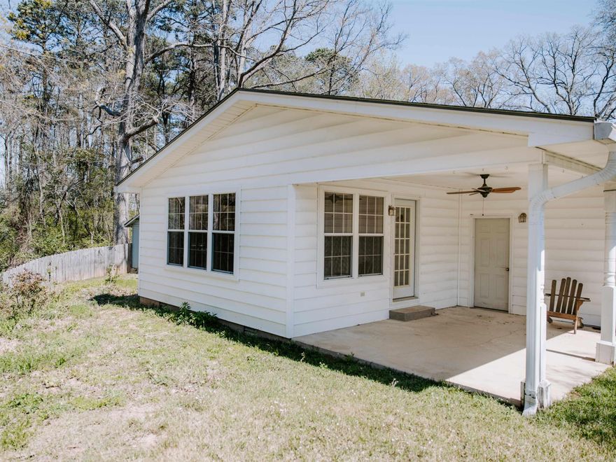 Located at the end of 25th street, this 3-bedroom home is ready for the new owners. A large den with beautiful windows sits off the living room/dining room area allowing for large entertainment area. There are 2 storage buildings and it all sits on 3 lots.  The back porch is a great place to relax or raising plants and the large fenced in yard allows for a garden space and play area. Close to all amenities of town but still has a country feel to it.  Updated features include a vapor barrier, new electrical panel, and partially new plumbing. This one is priced to sell, call today for a showing.