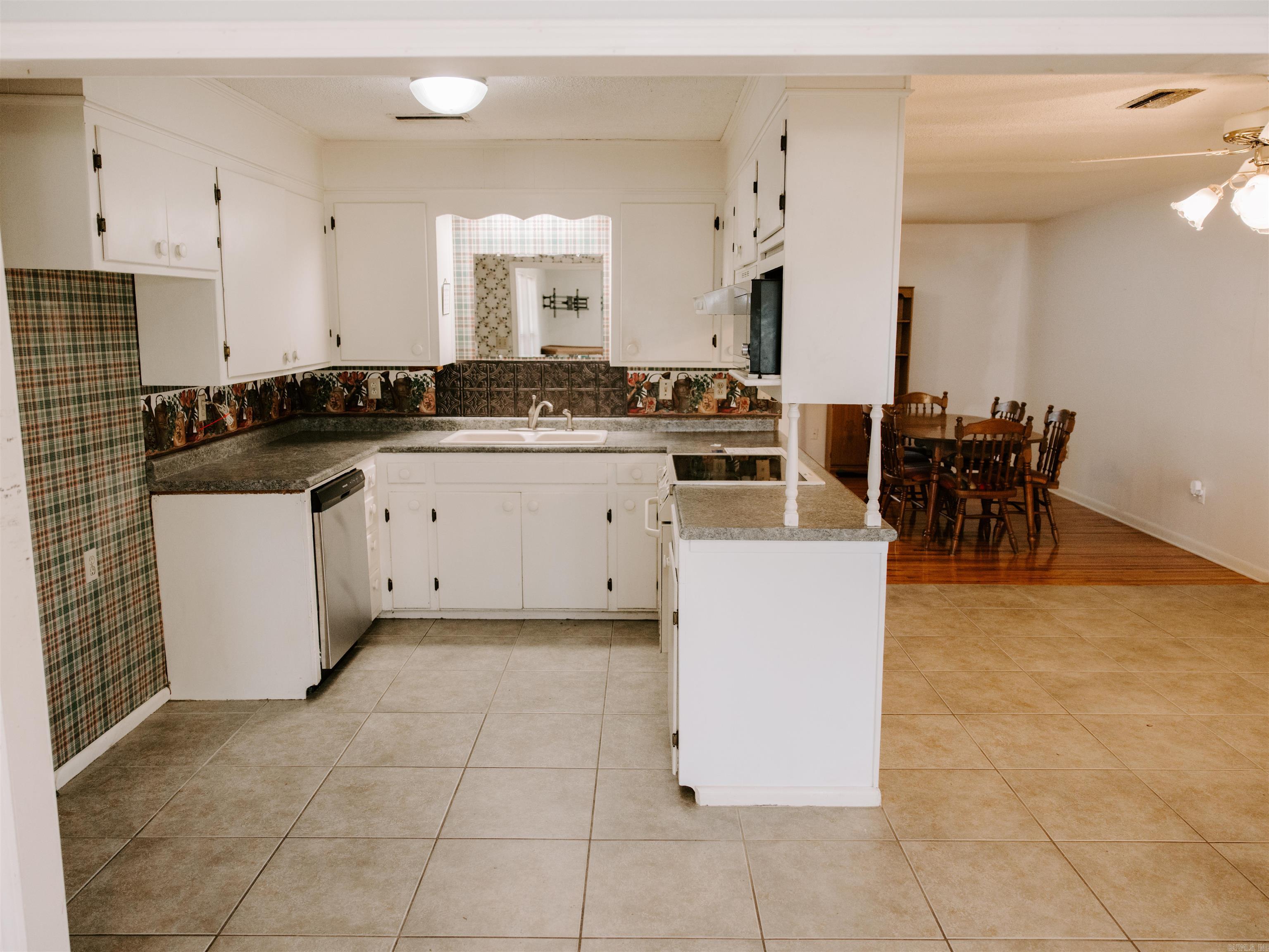 PARK HILL ADDN - Residential