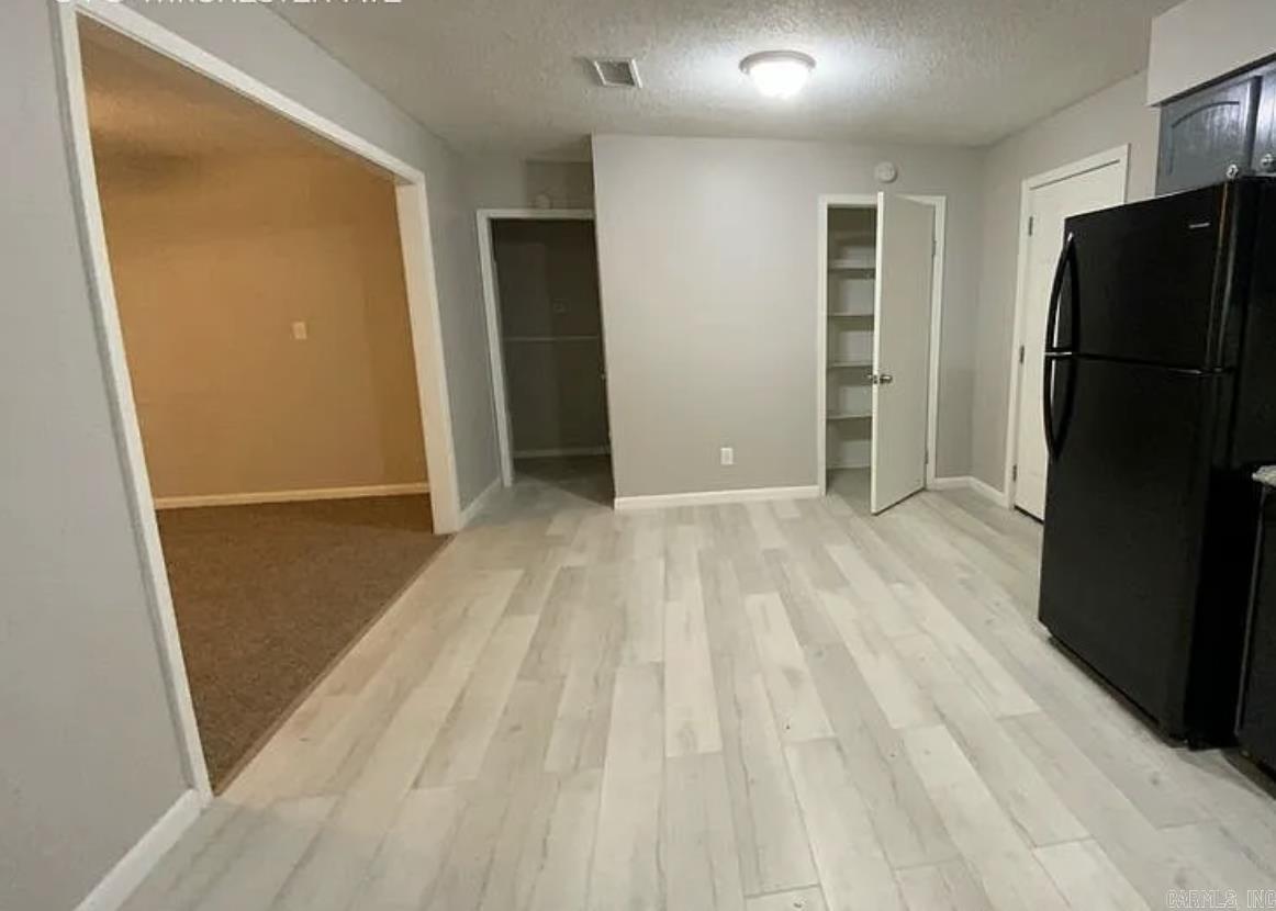 GENNY LEE - Residential