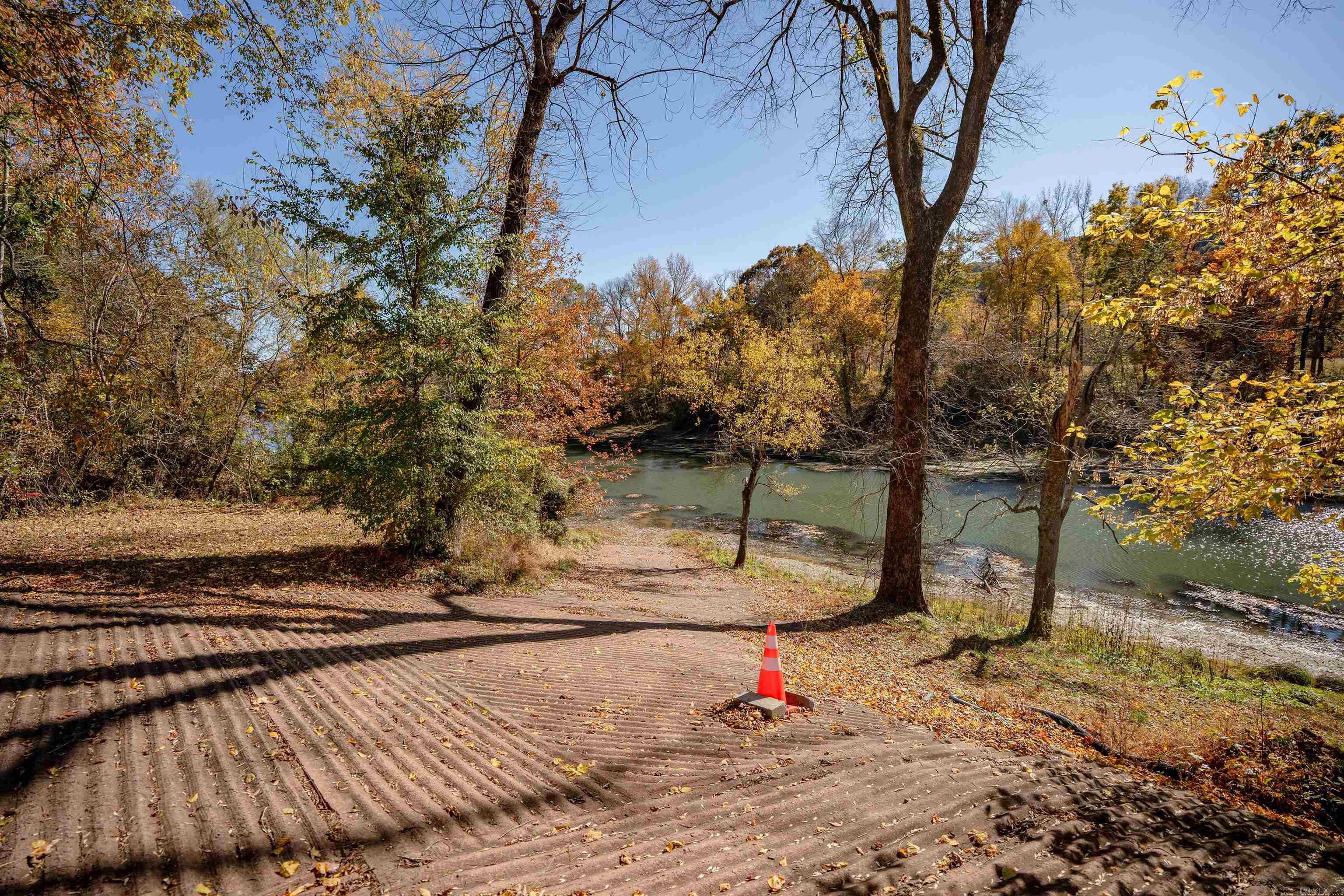 Primrose Creek - Land