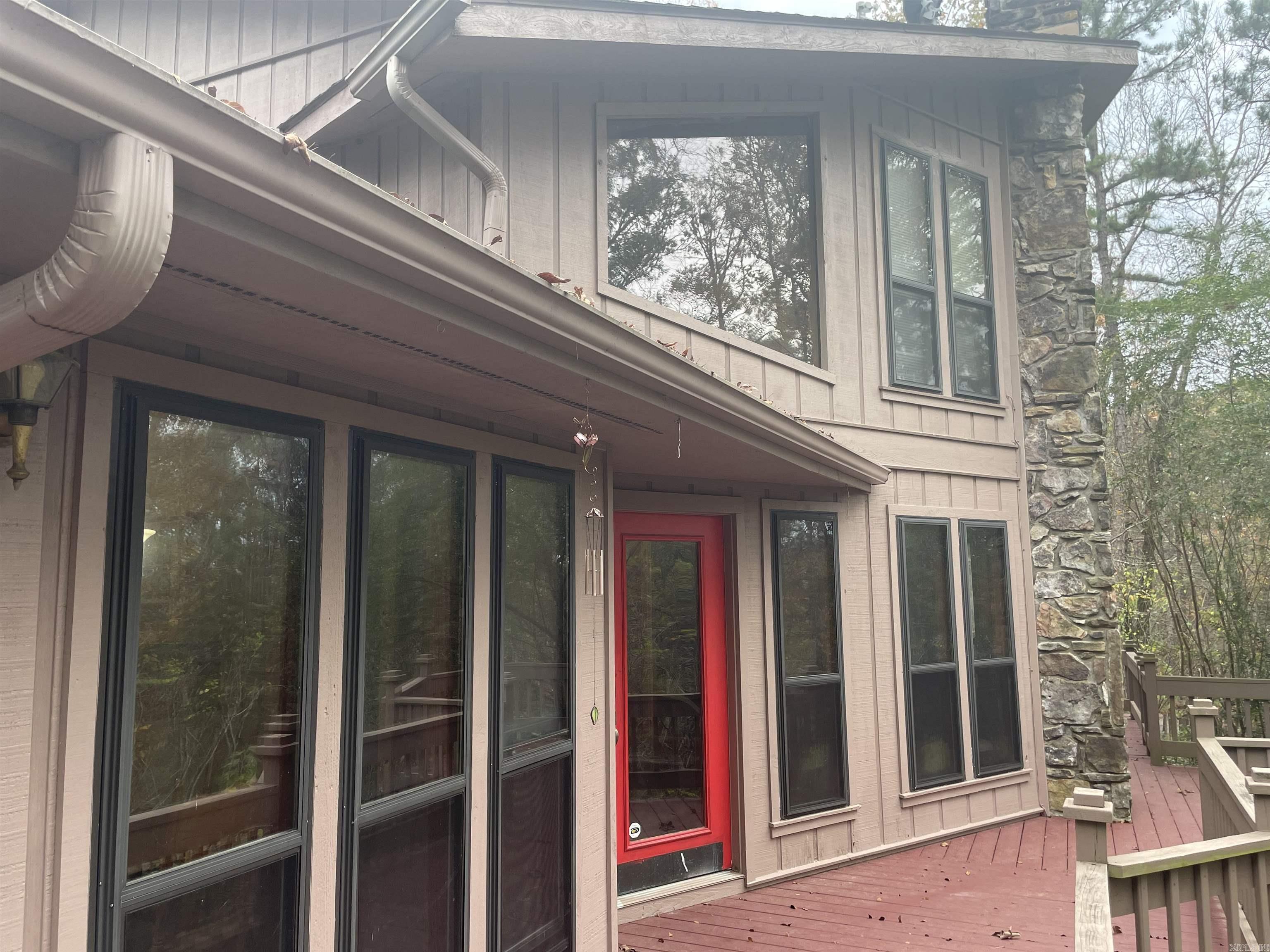 LAKE FOREST ESTATES - Residential