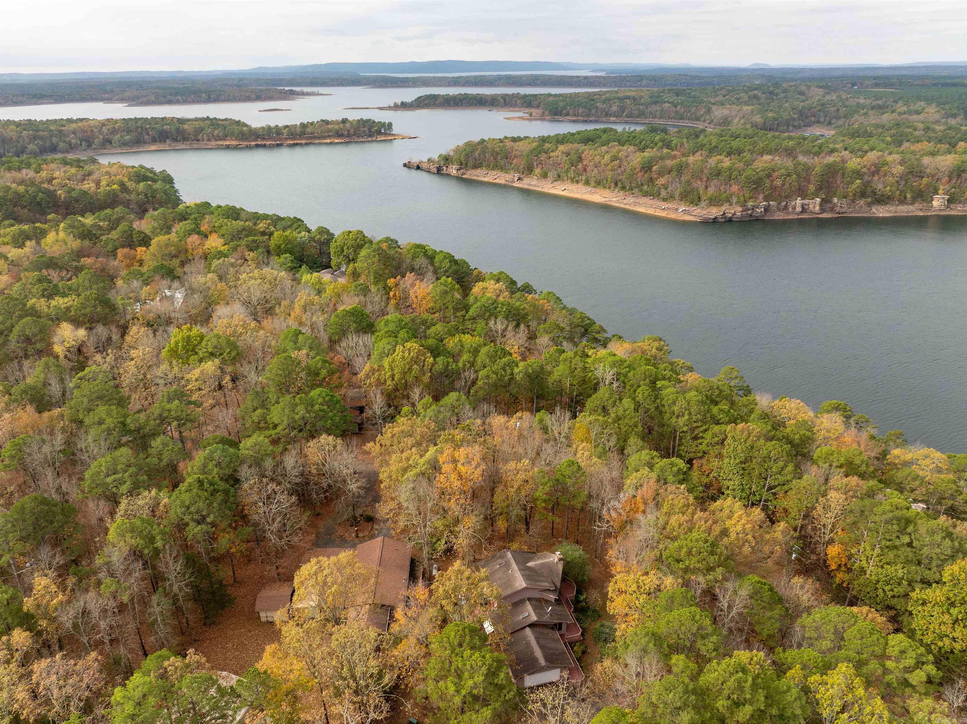 LAKE FOREST ESTATES - Residential