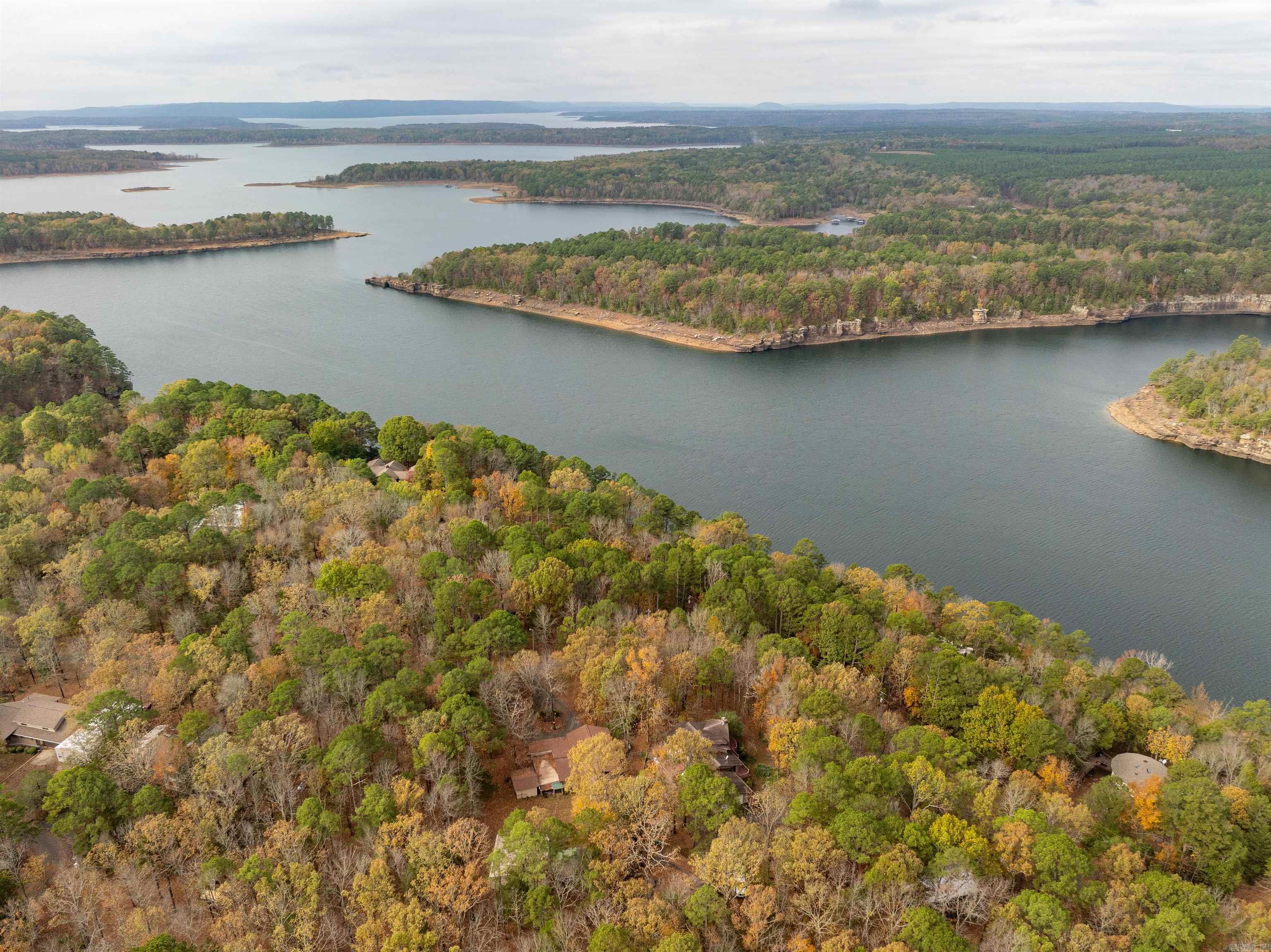 LAKE FOREST ESTATES - Residential