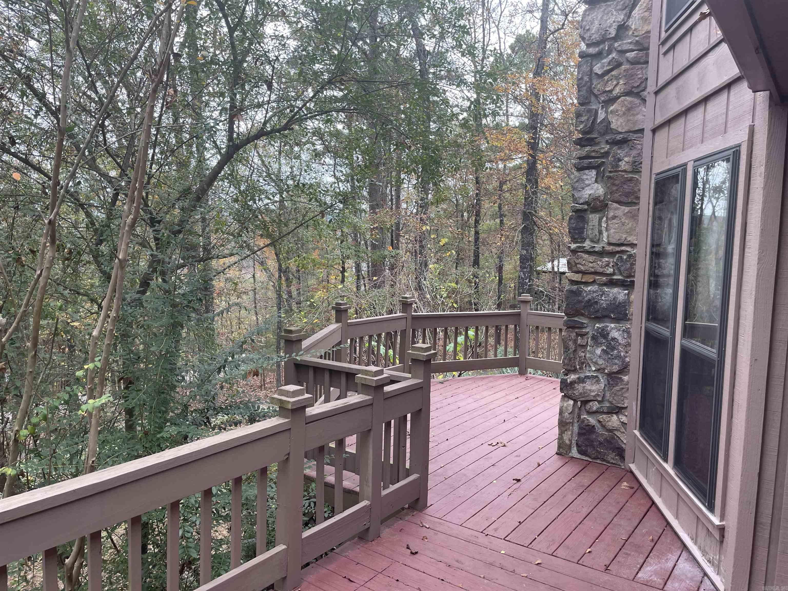 LAKE FOREST ESTATES - Residential