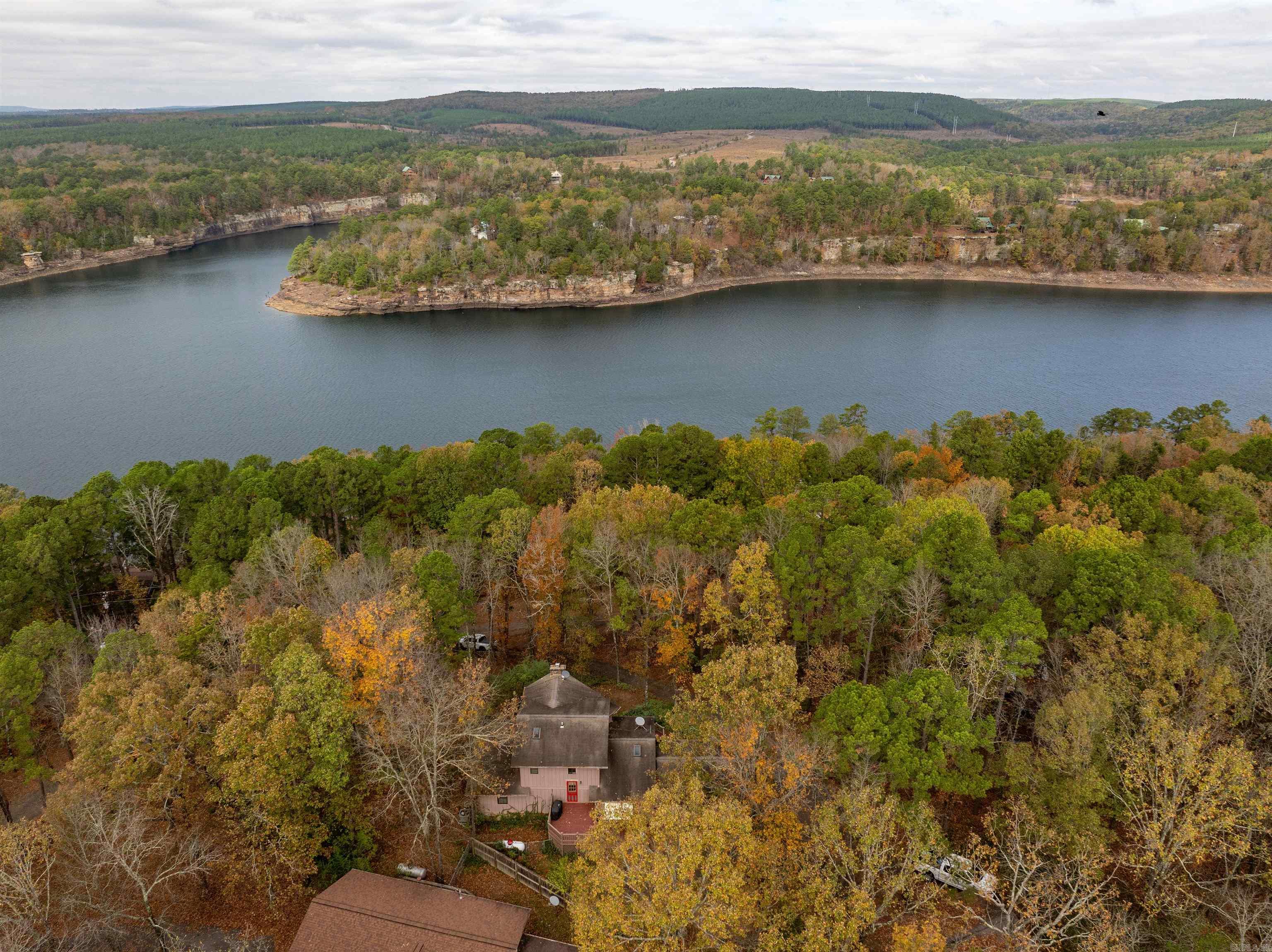 LAKE FOREST ESTATES - Residential