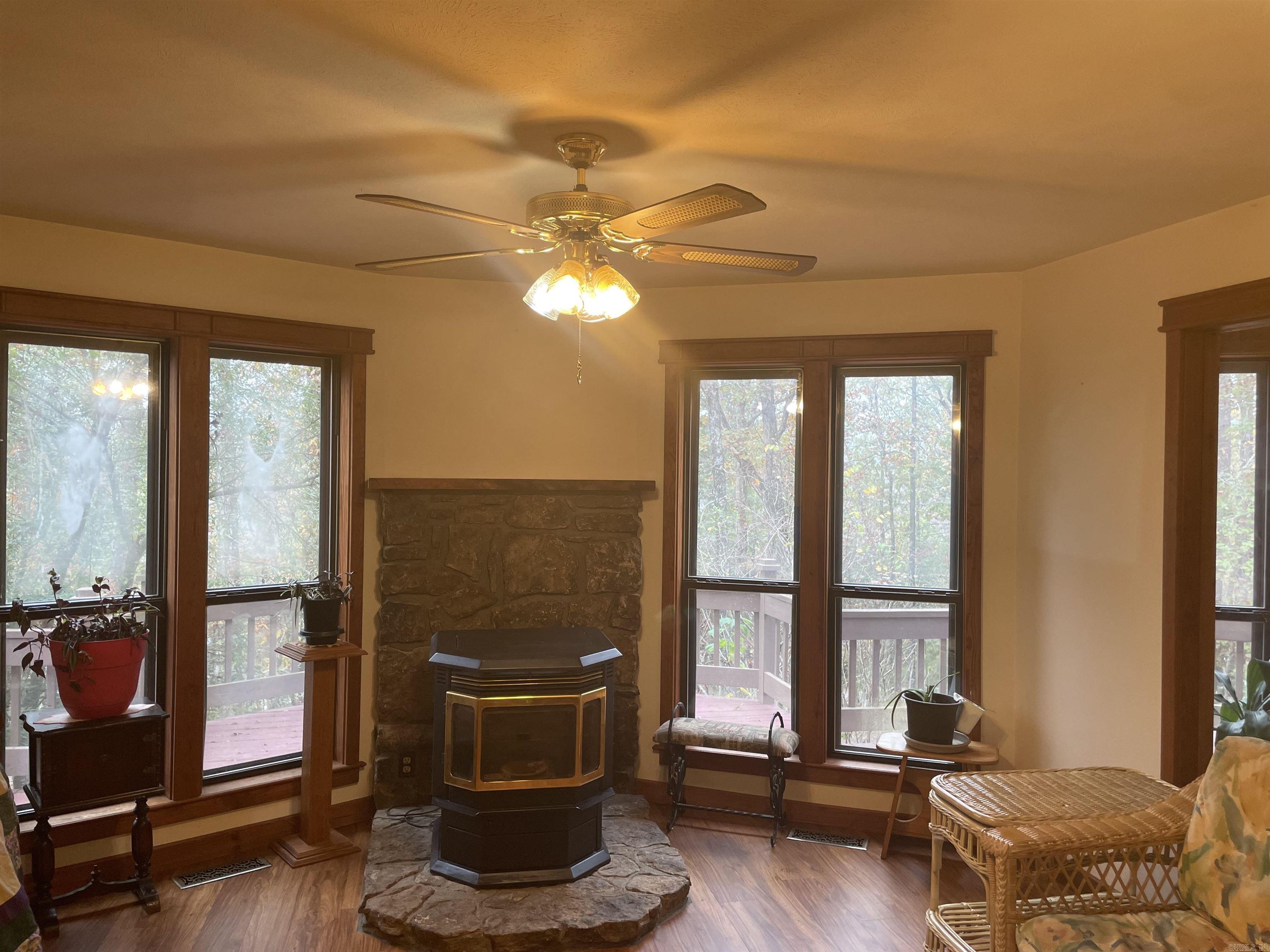 LAKE FOREST ESTATES - Residential