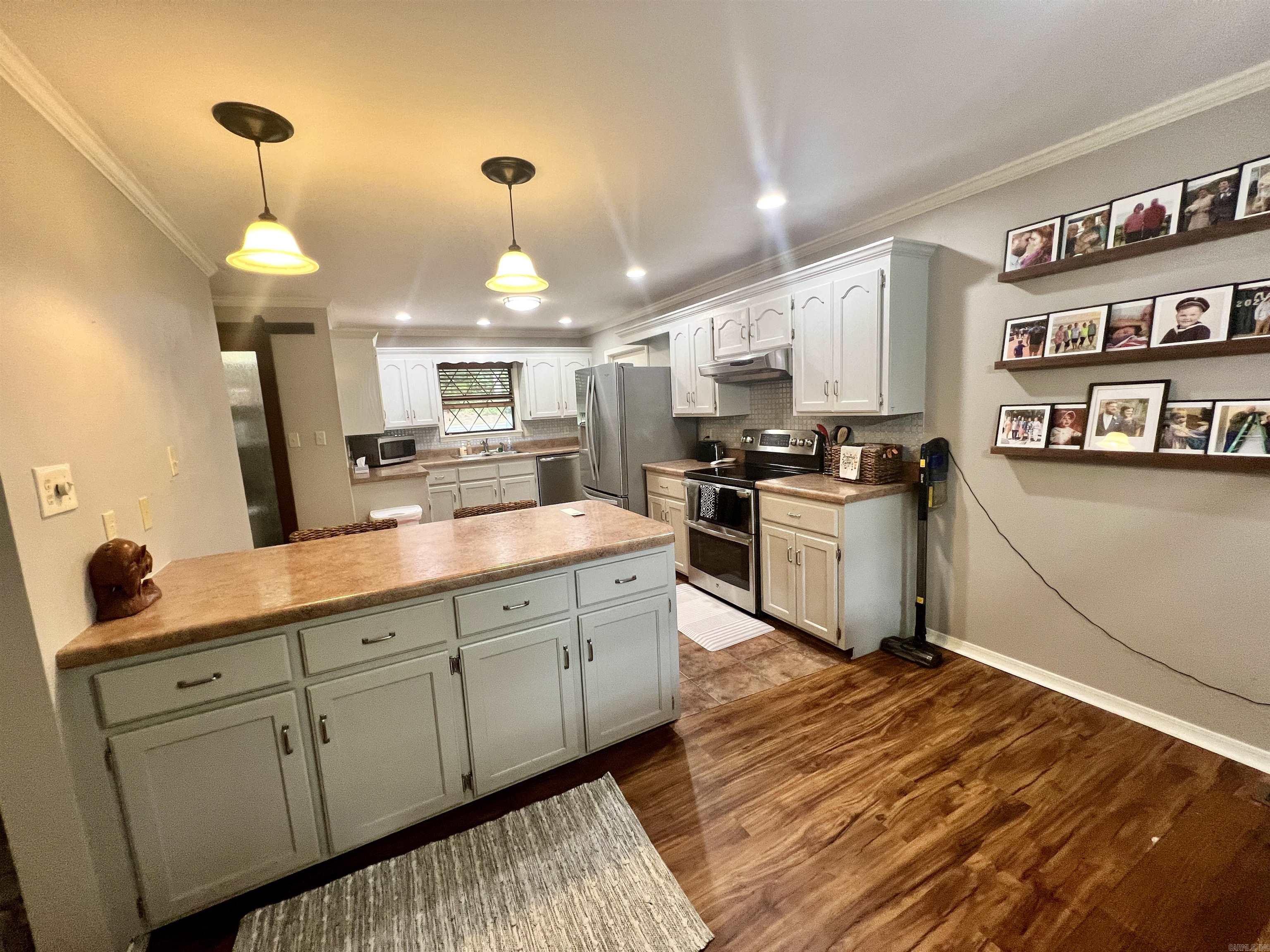 MOUNTAIN RANCH - Residential