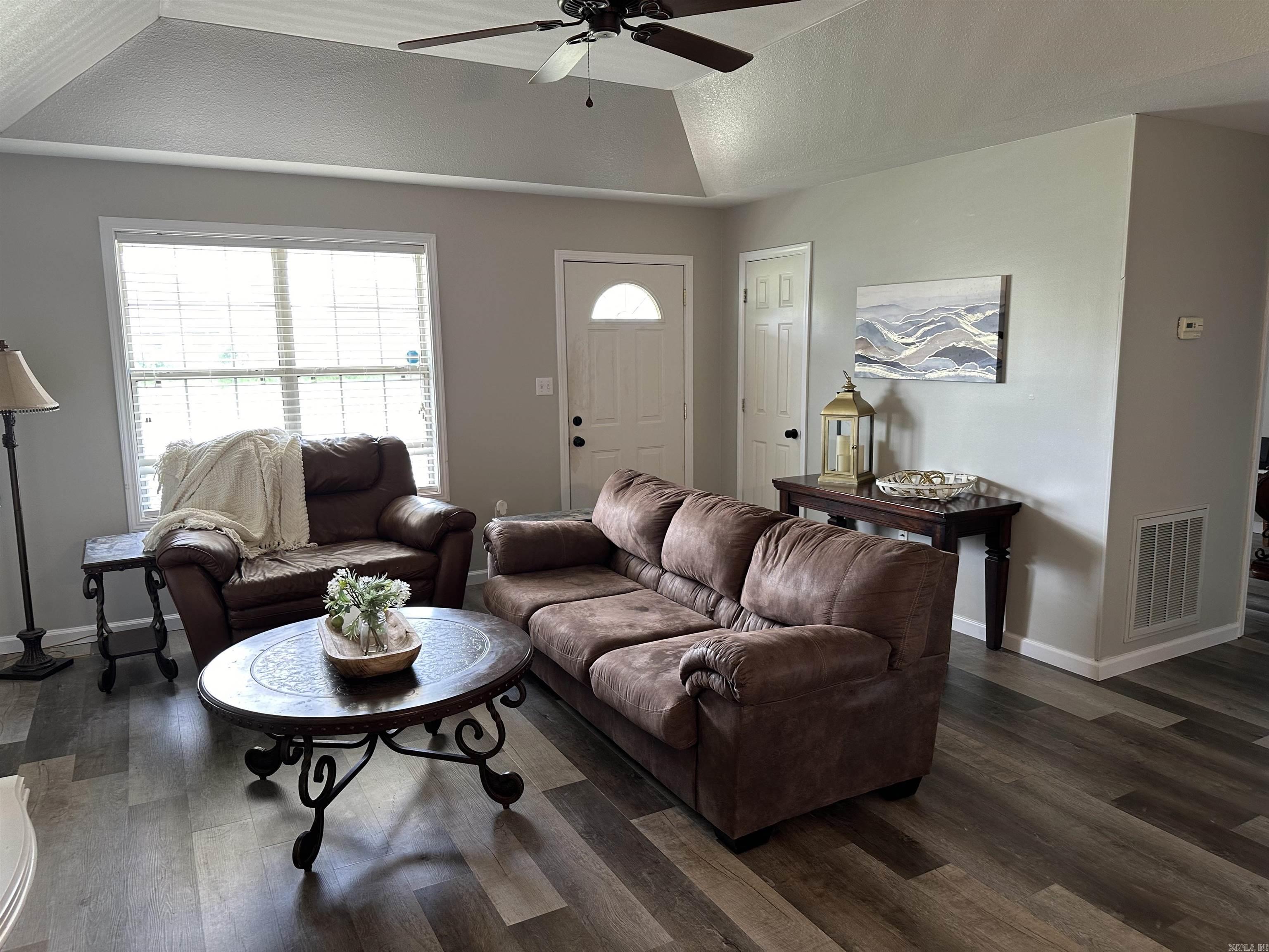 Walnut Corner - Residential