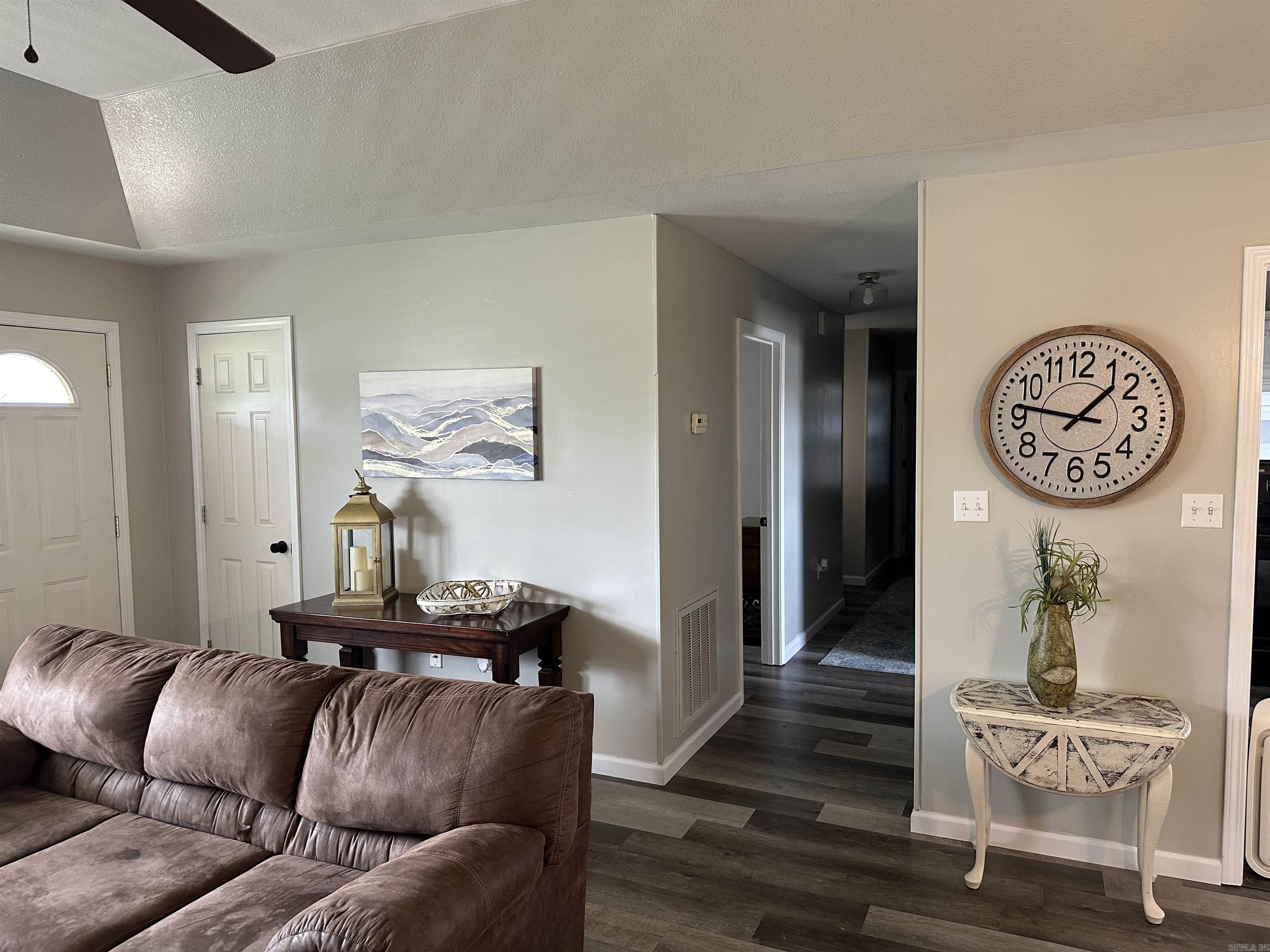 Walnut Corner - Residential