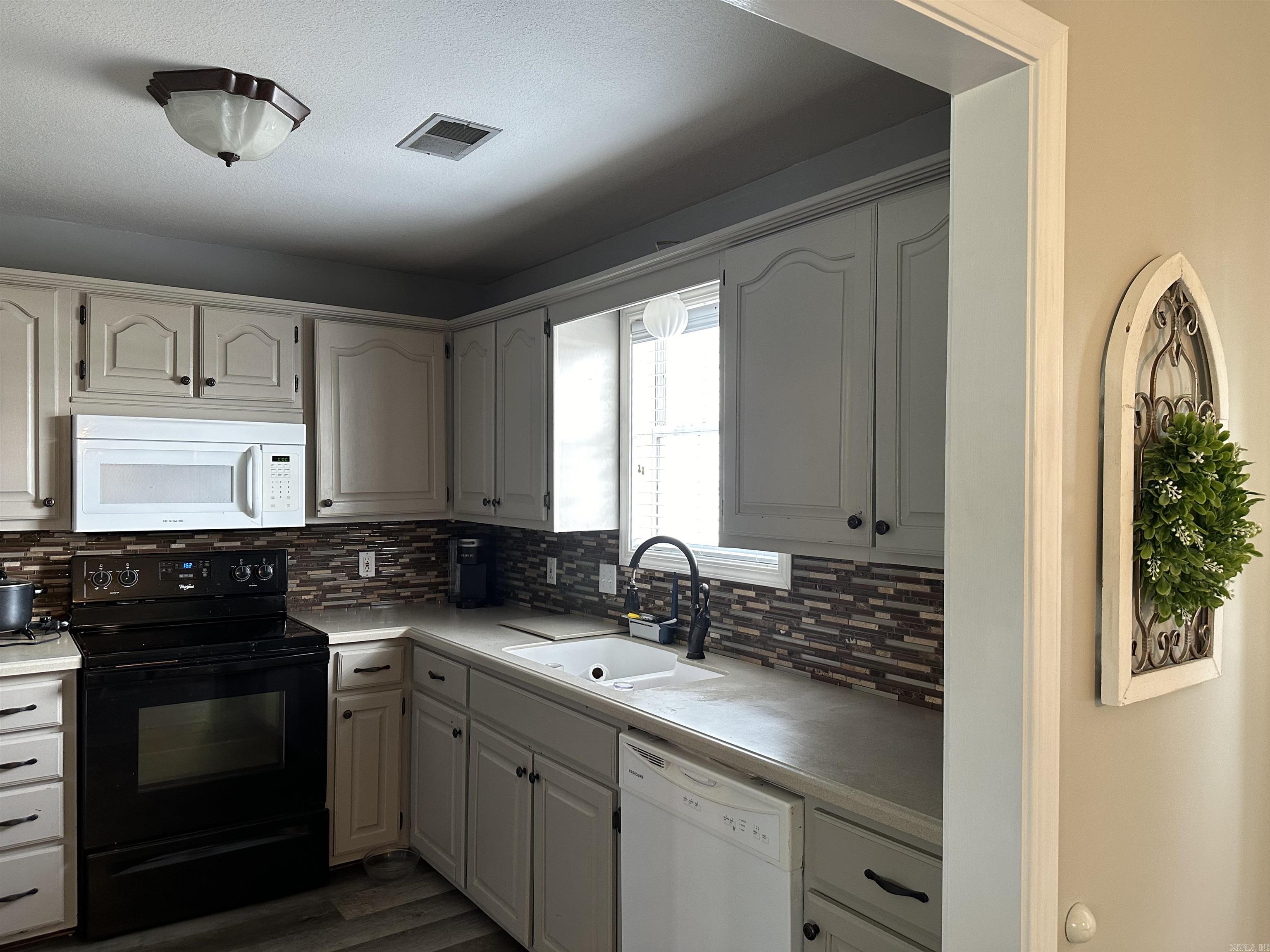 Walnut Corner - Residential