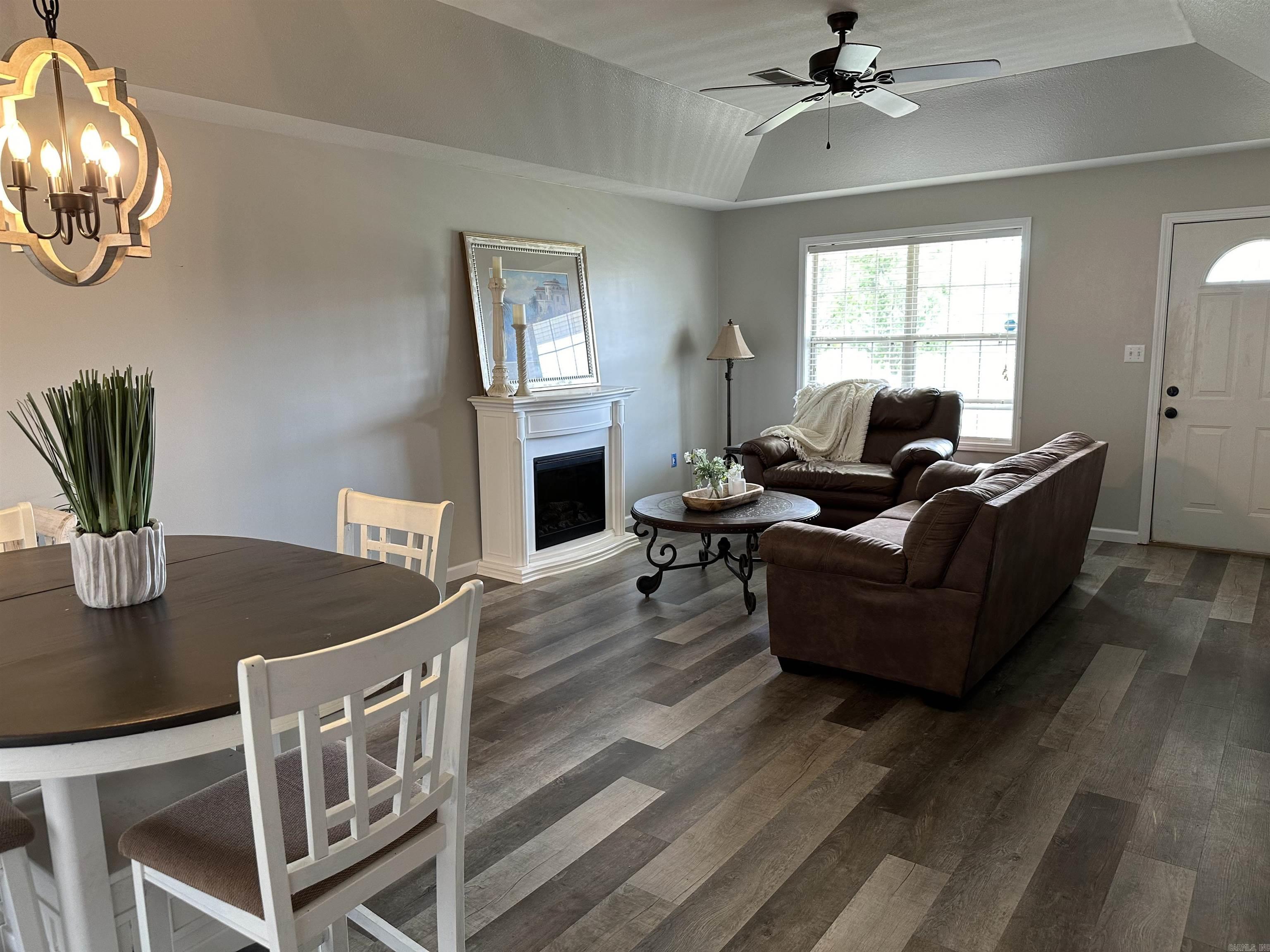 Walnut Corner - Residential