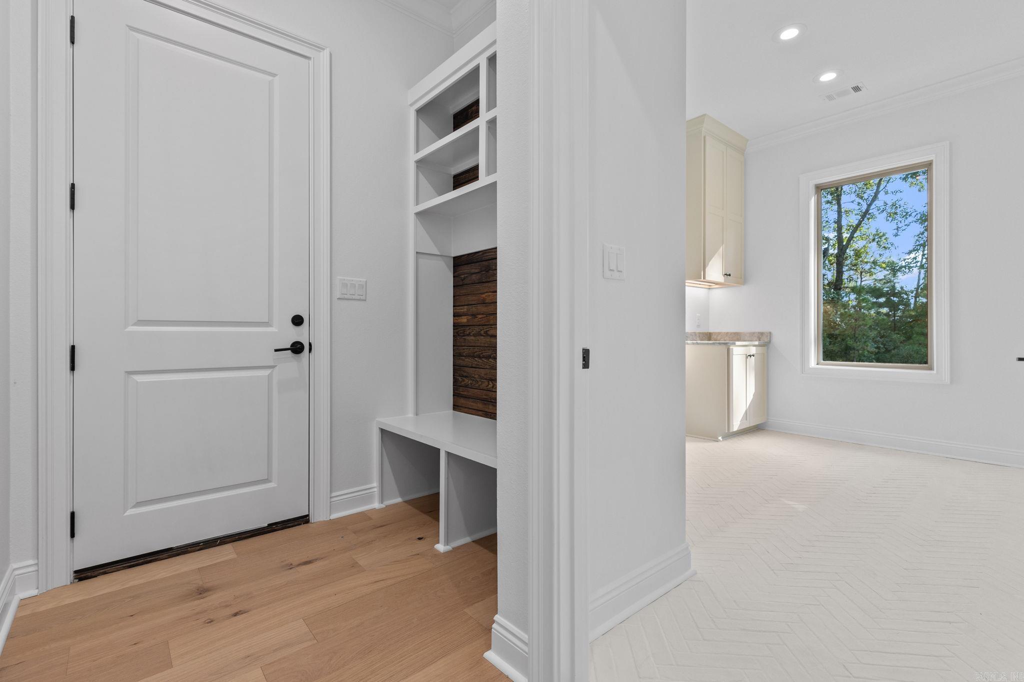 BEAR DEN ESTATES - Residential