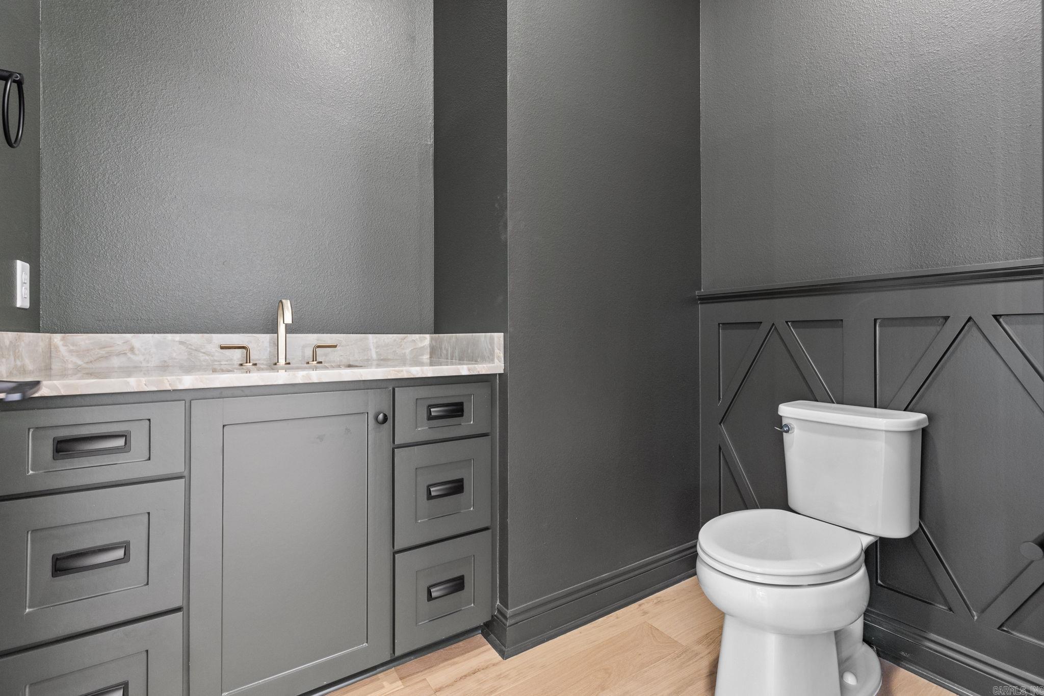 BEAR DEN ESTATES - Residential