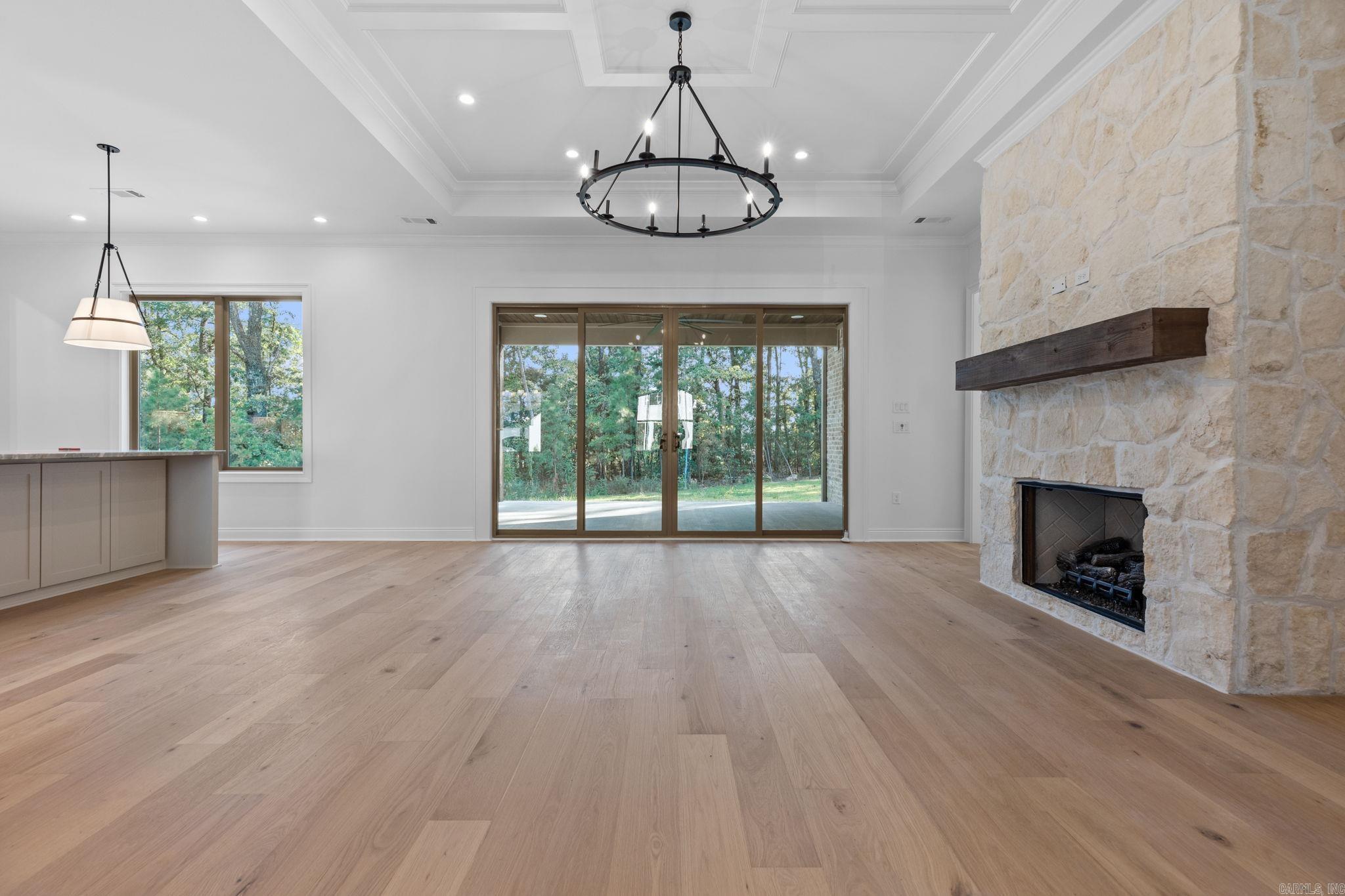 BEAR DEN ESTATES - Residential