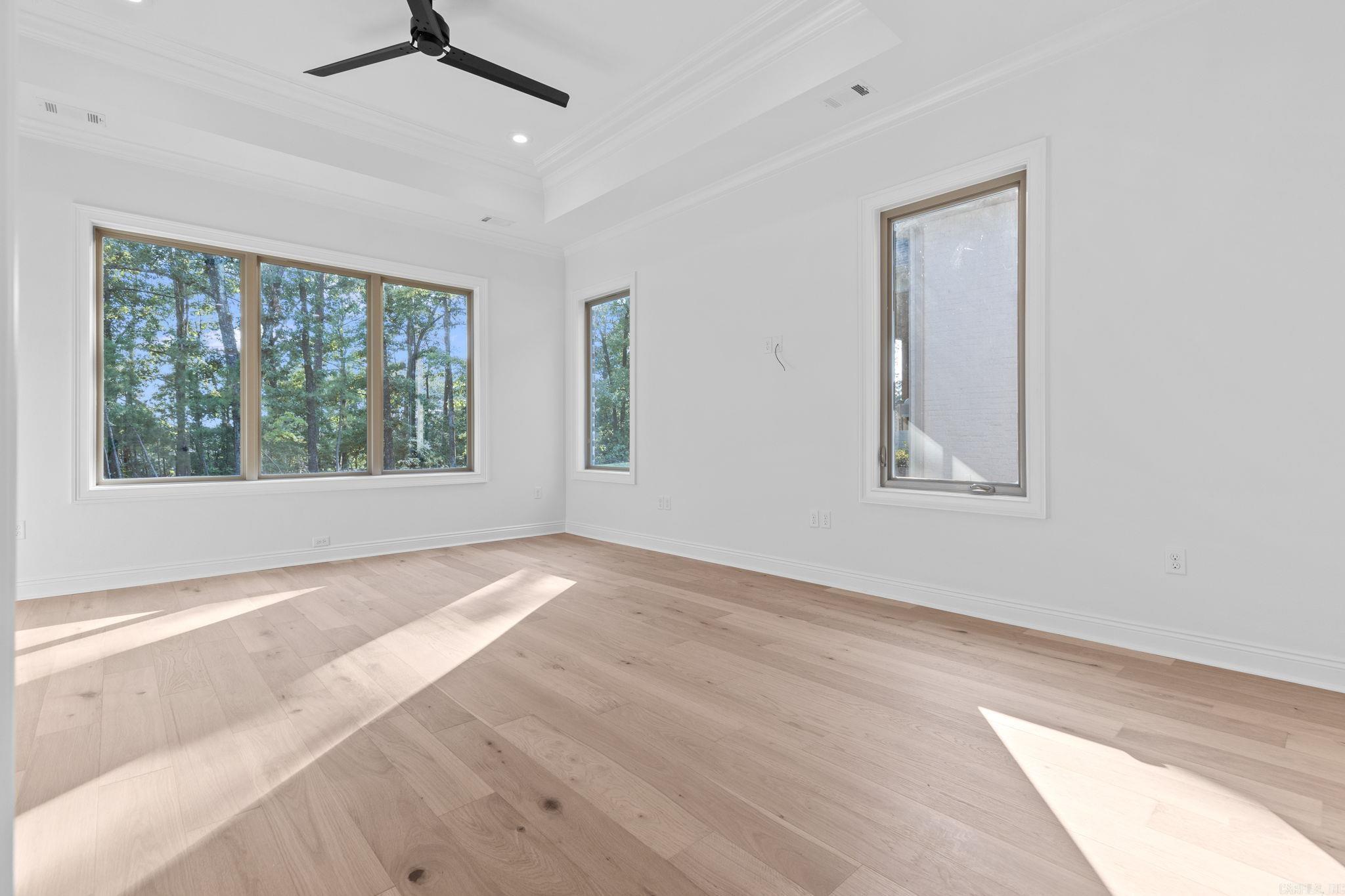 BEAR DEN ESTATES - Residential