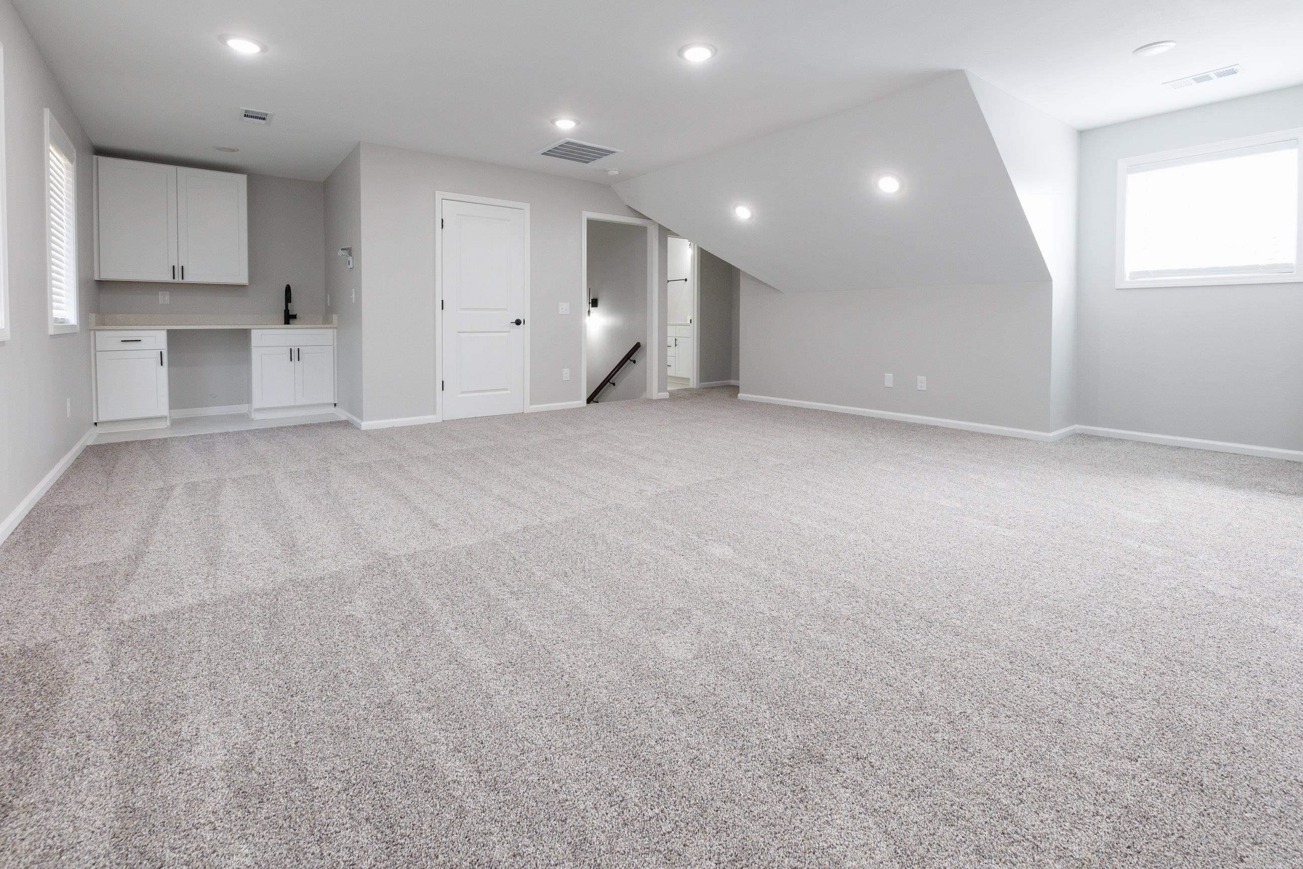 Hawks Point - Residential