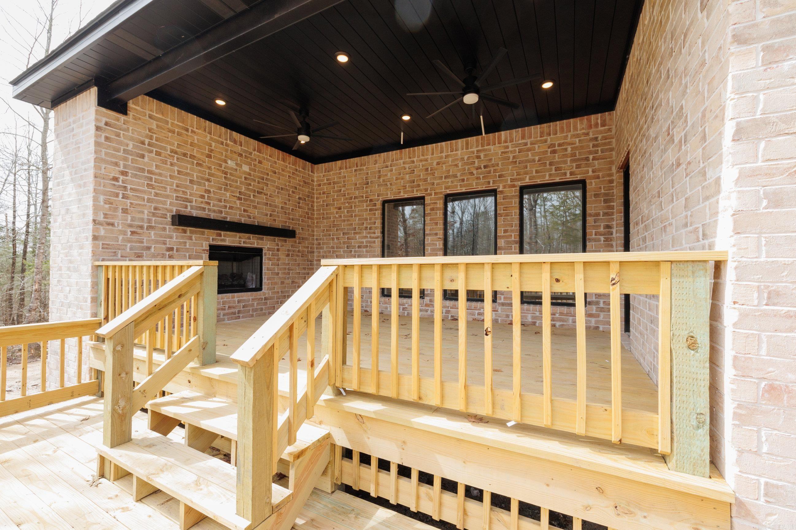 Hawks Point - Residential