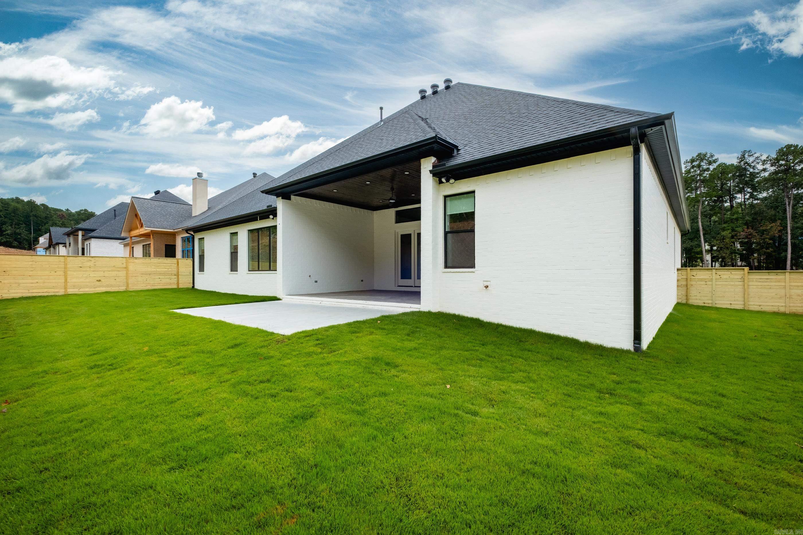 CHENAL VALLEY ABINGTON COURT - Residential