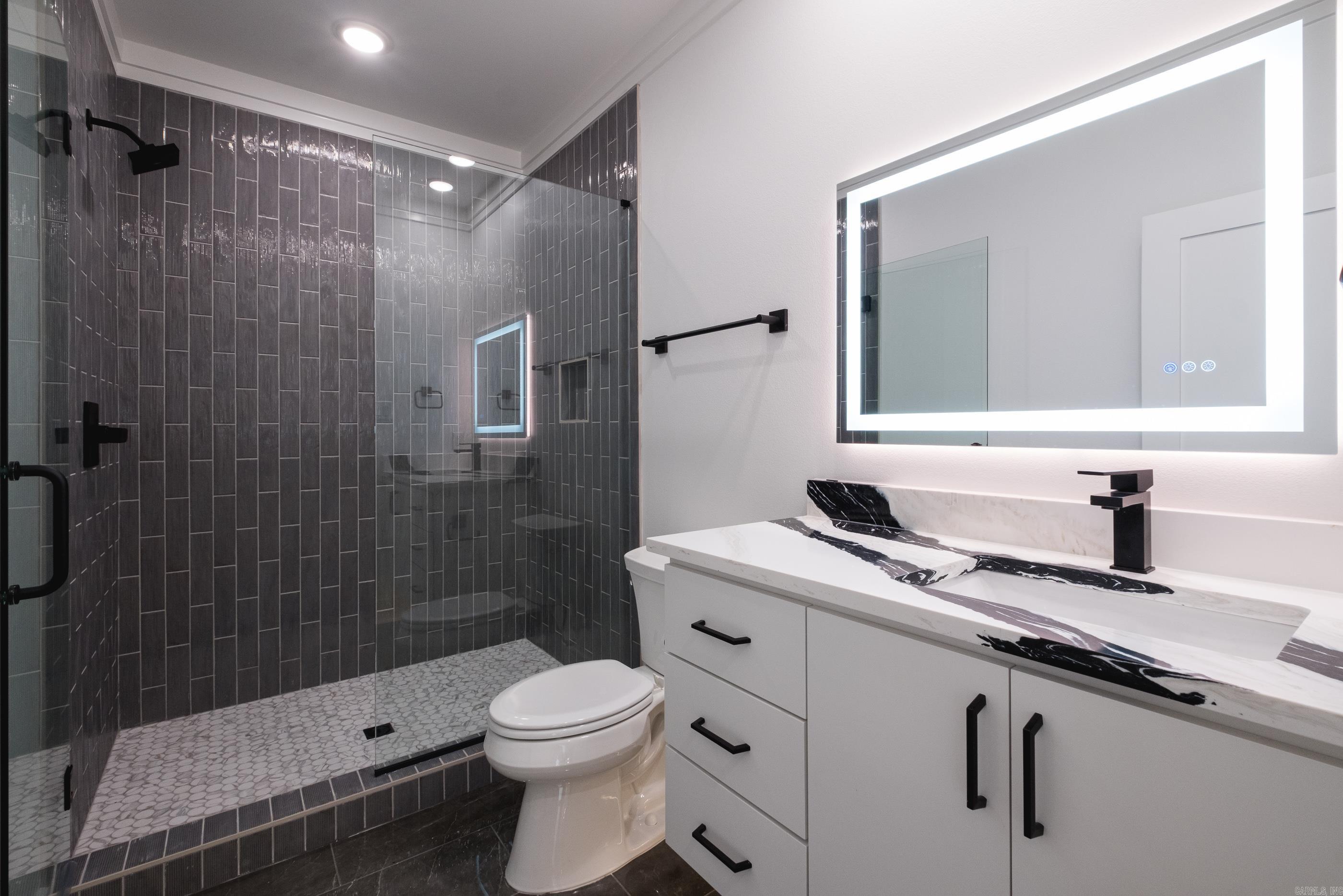 CHENAL VALLEY ABINGTON COURT - Residential