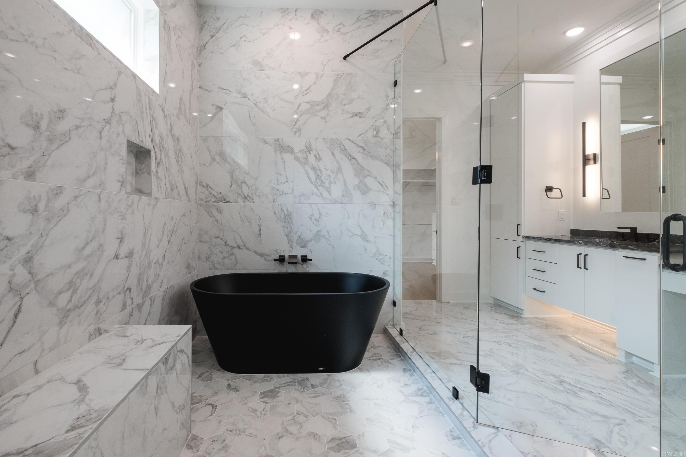 CHENAL VALLEY ABINGTON COURT - Residential