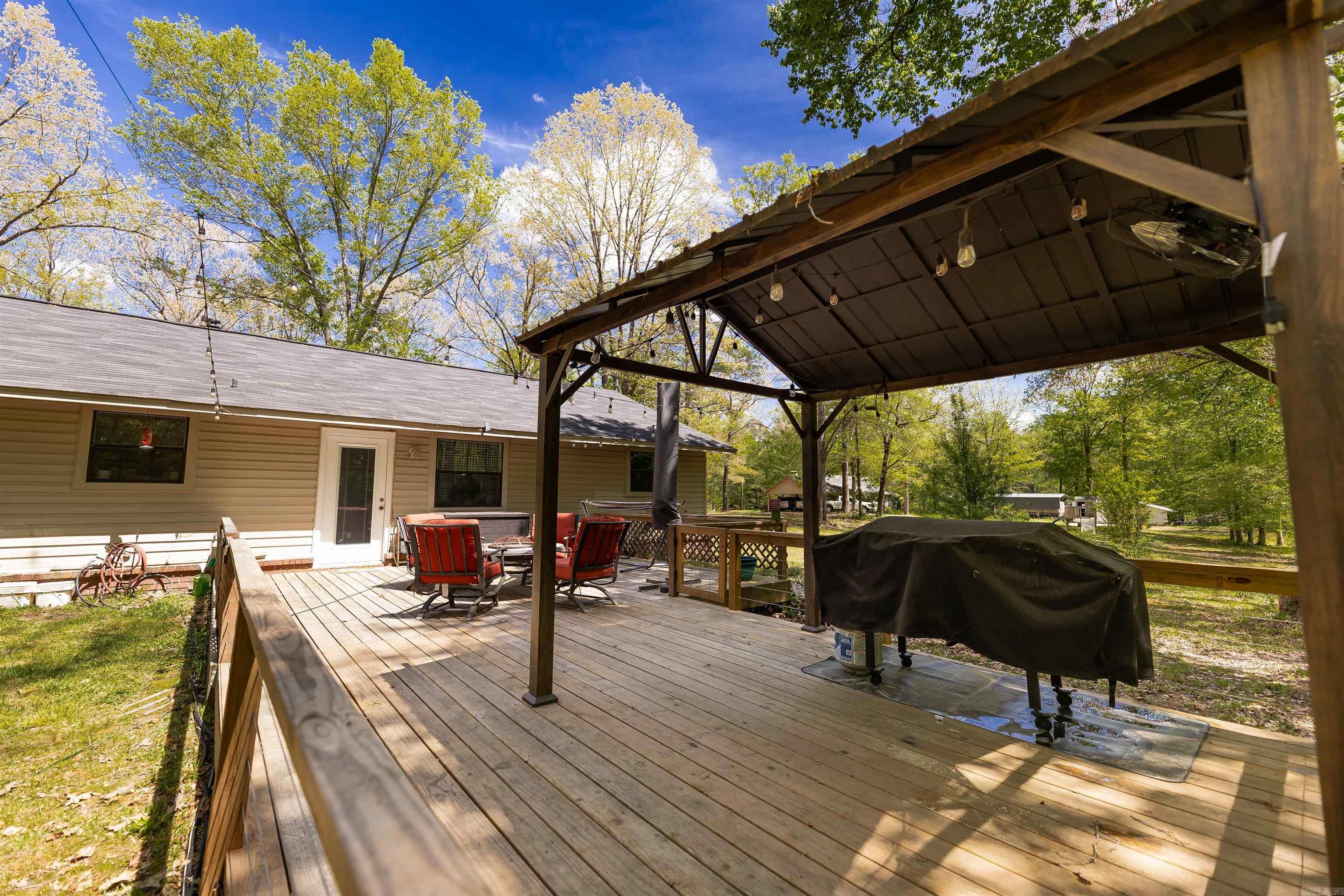 FAIR OAKS - Residential