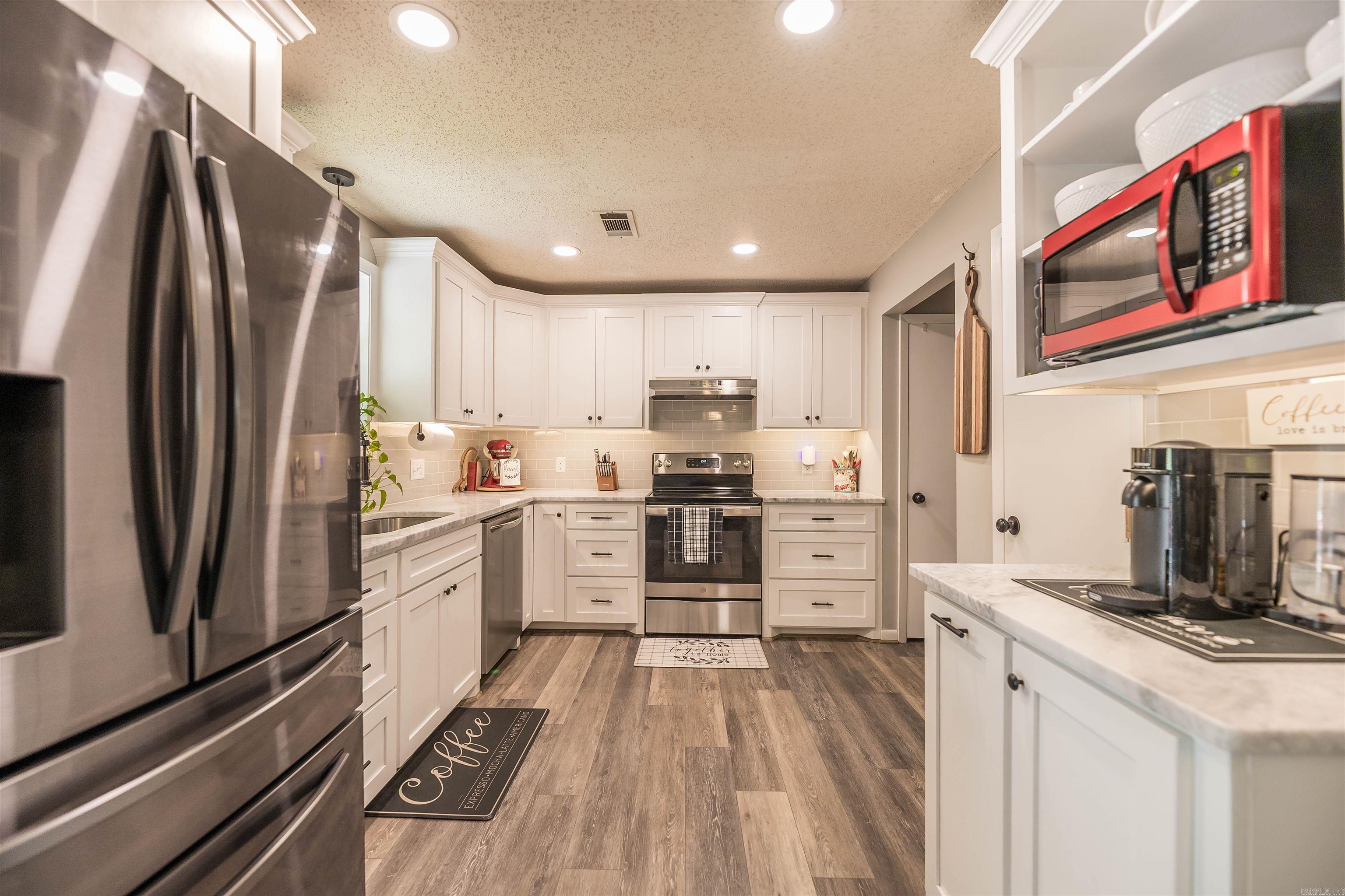 FAIR OAKS - Residential