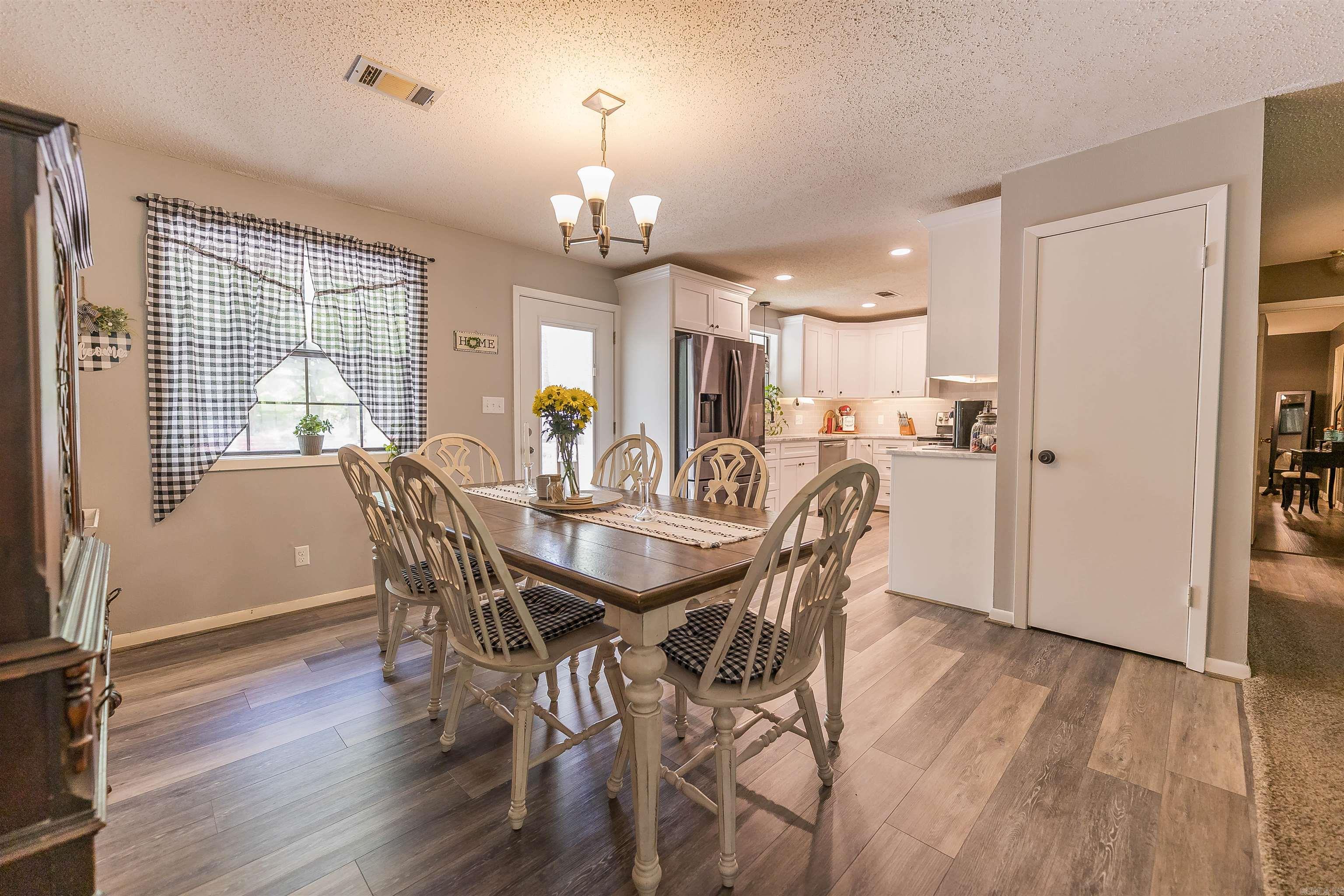 FAIR OAKS - Residential