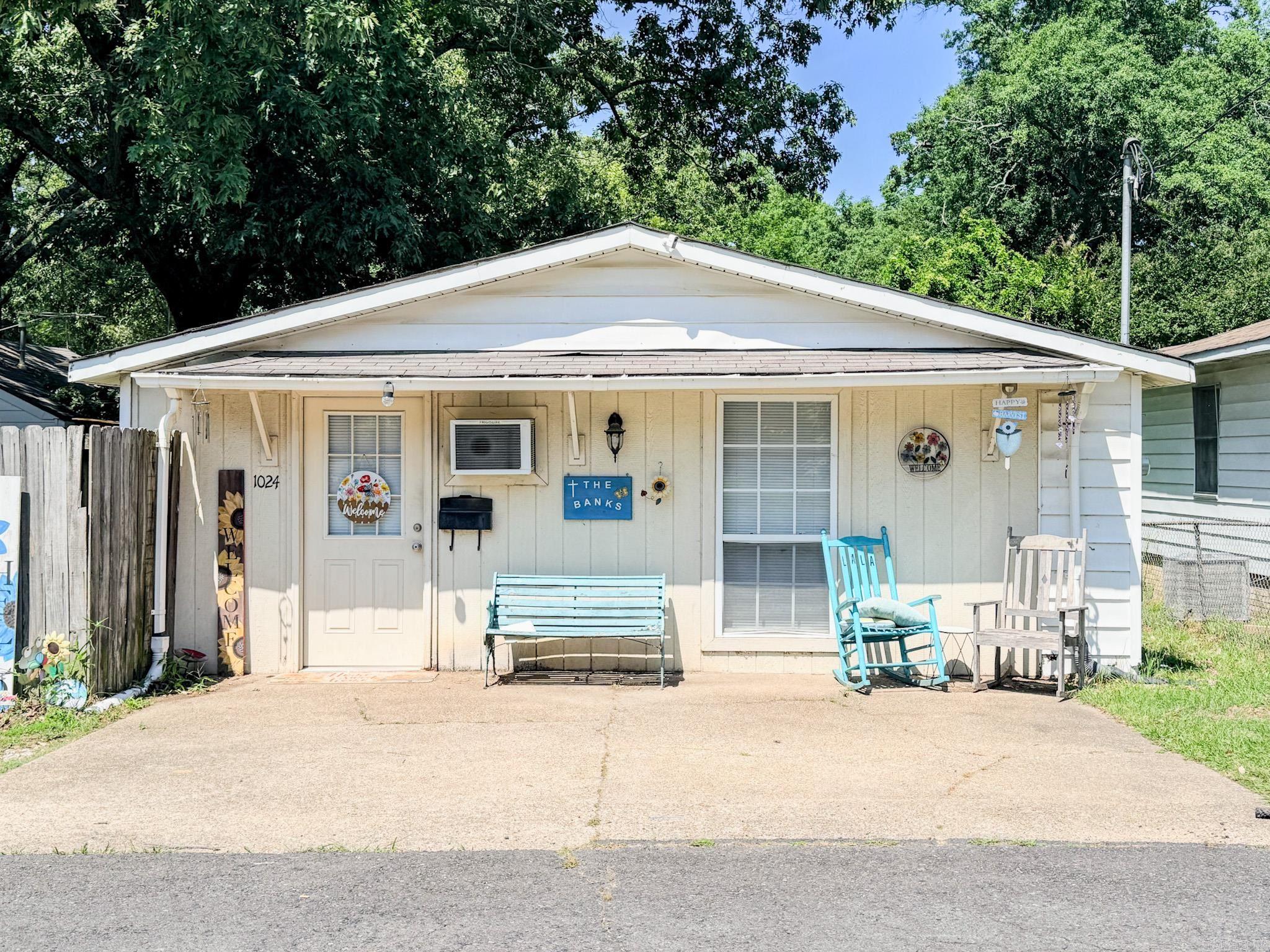 EASTWOOD - Residential