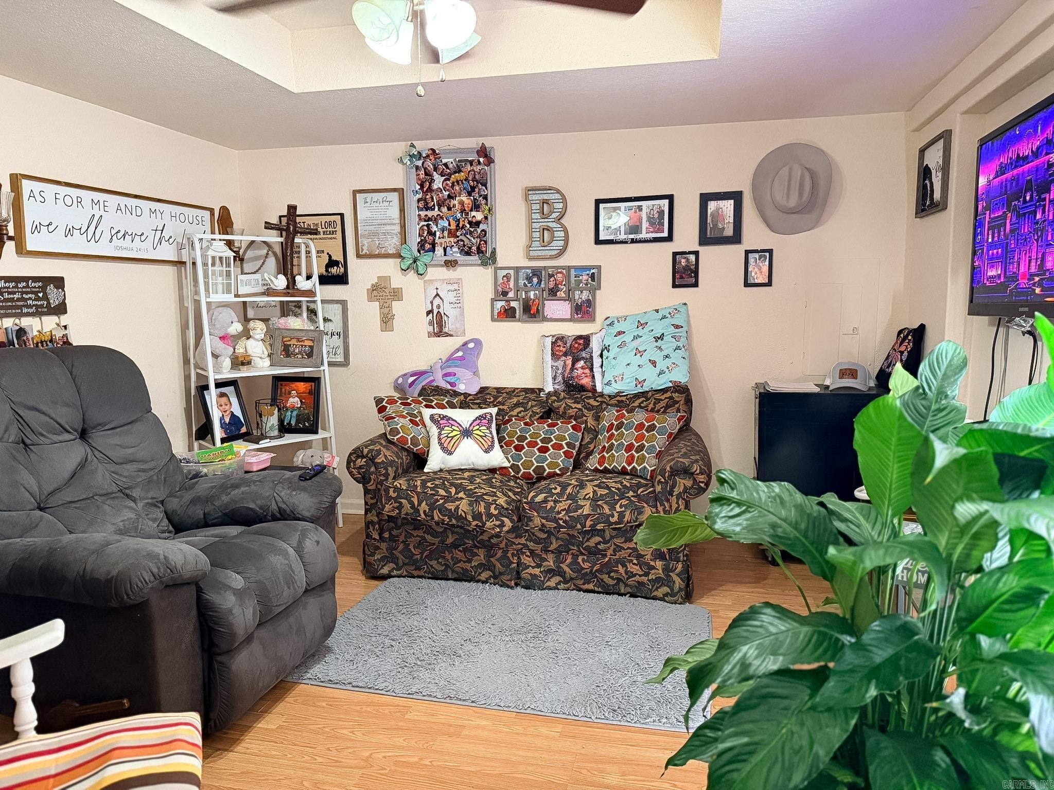 EASTWOOD - Residential