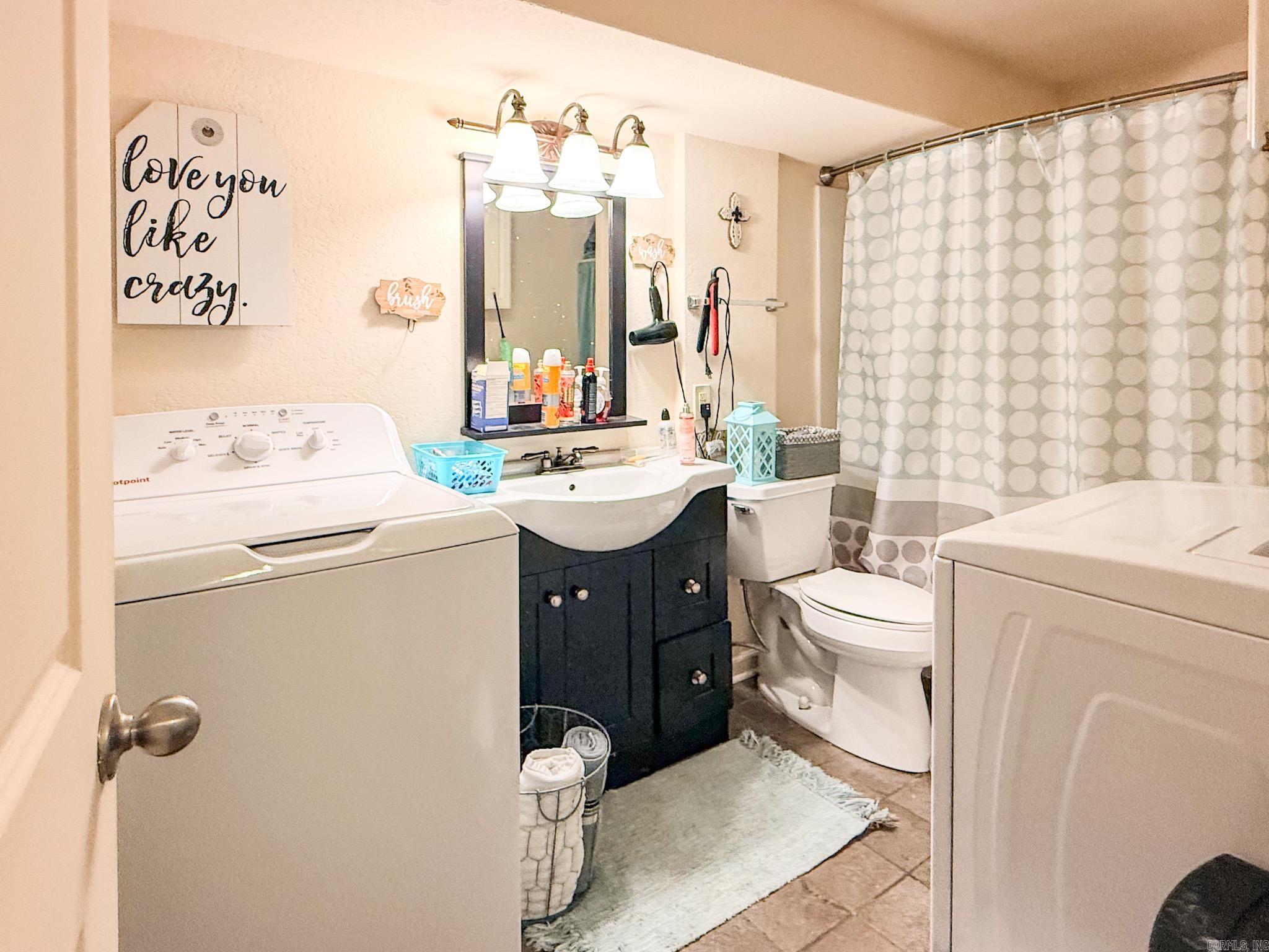 EASTWOOD - Residential