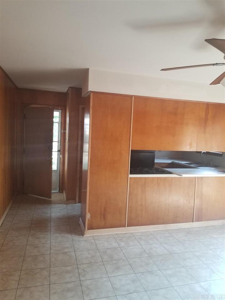 Windy Oaks - Residential Lease