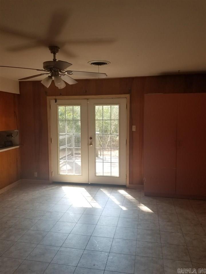 Windy Oaks - Residential Lease