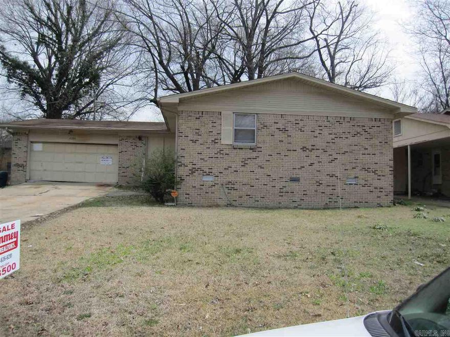 This home needs work but could be made into a very nice home.  Being sold "AS IS"! Sq. Ft. approx. measuring encouraged.