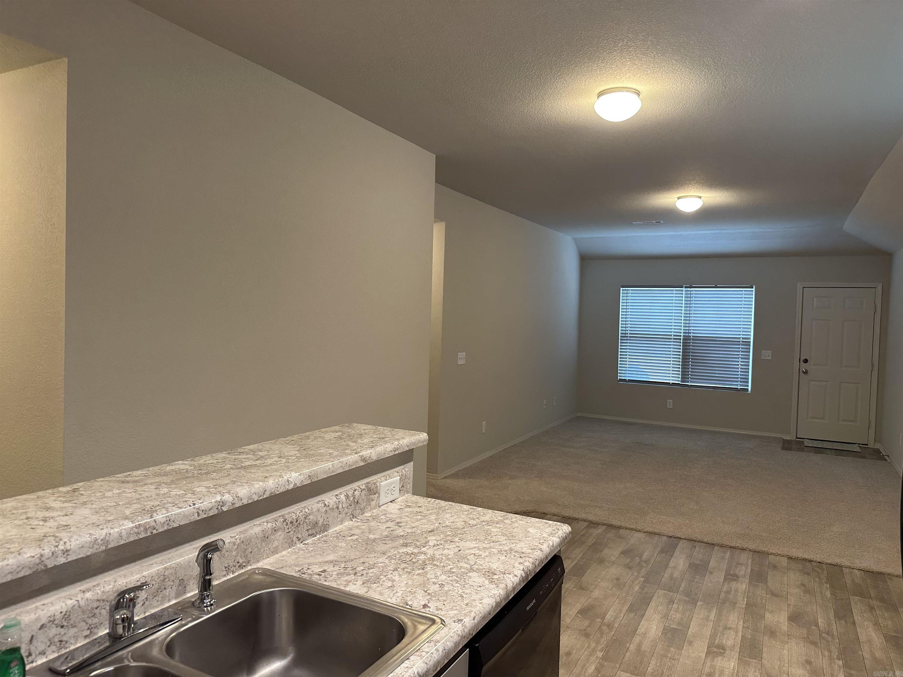 WHITE OAK CROSSING - Residential Lease