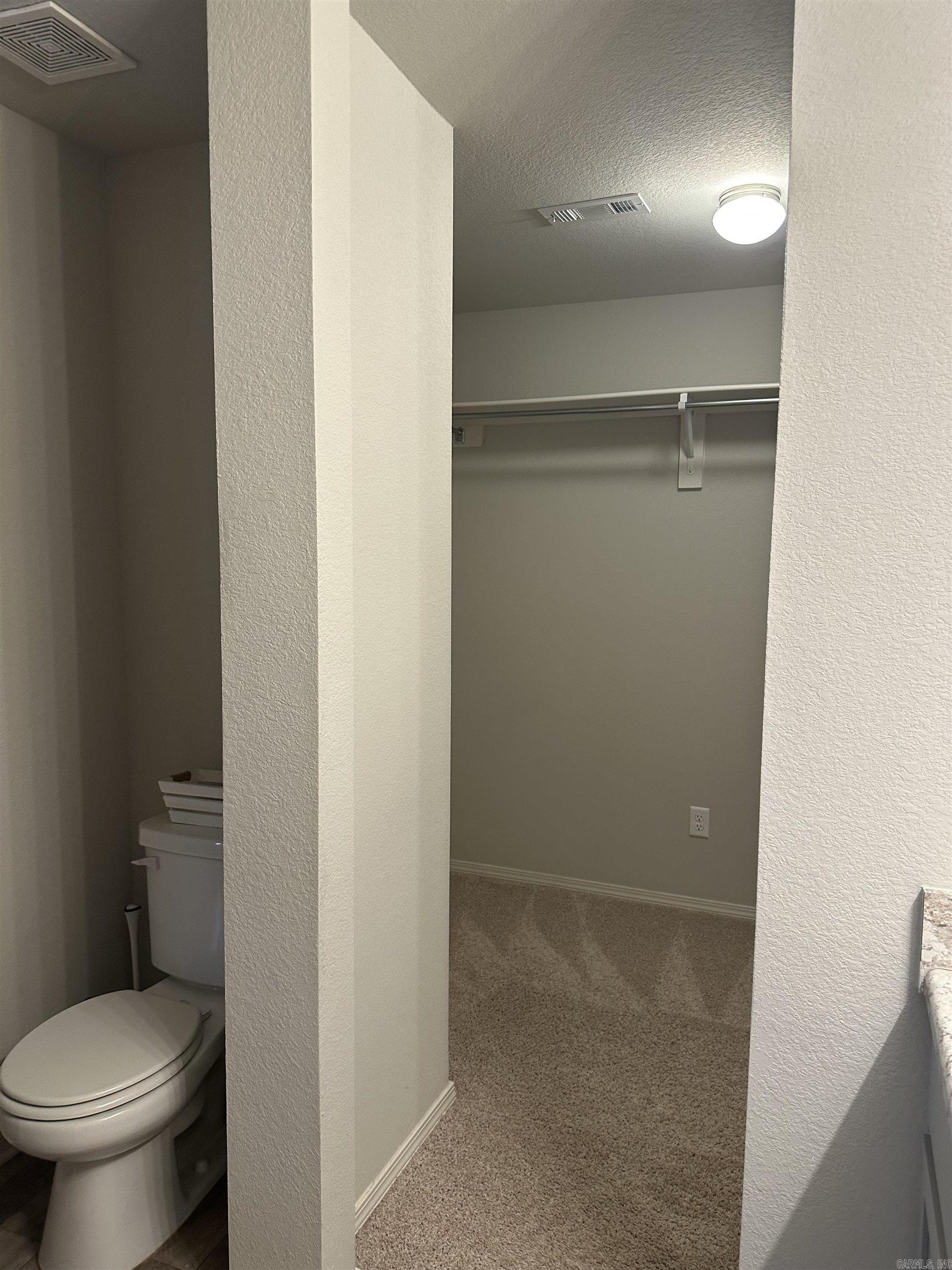 WHITE OAK CROSSING - Residential Lease