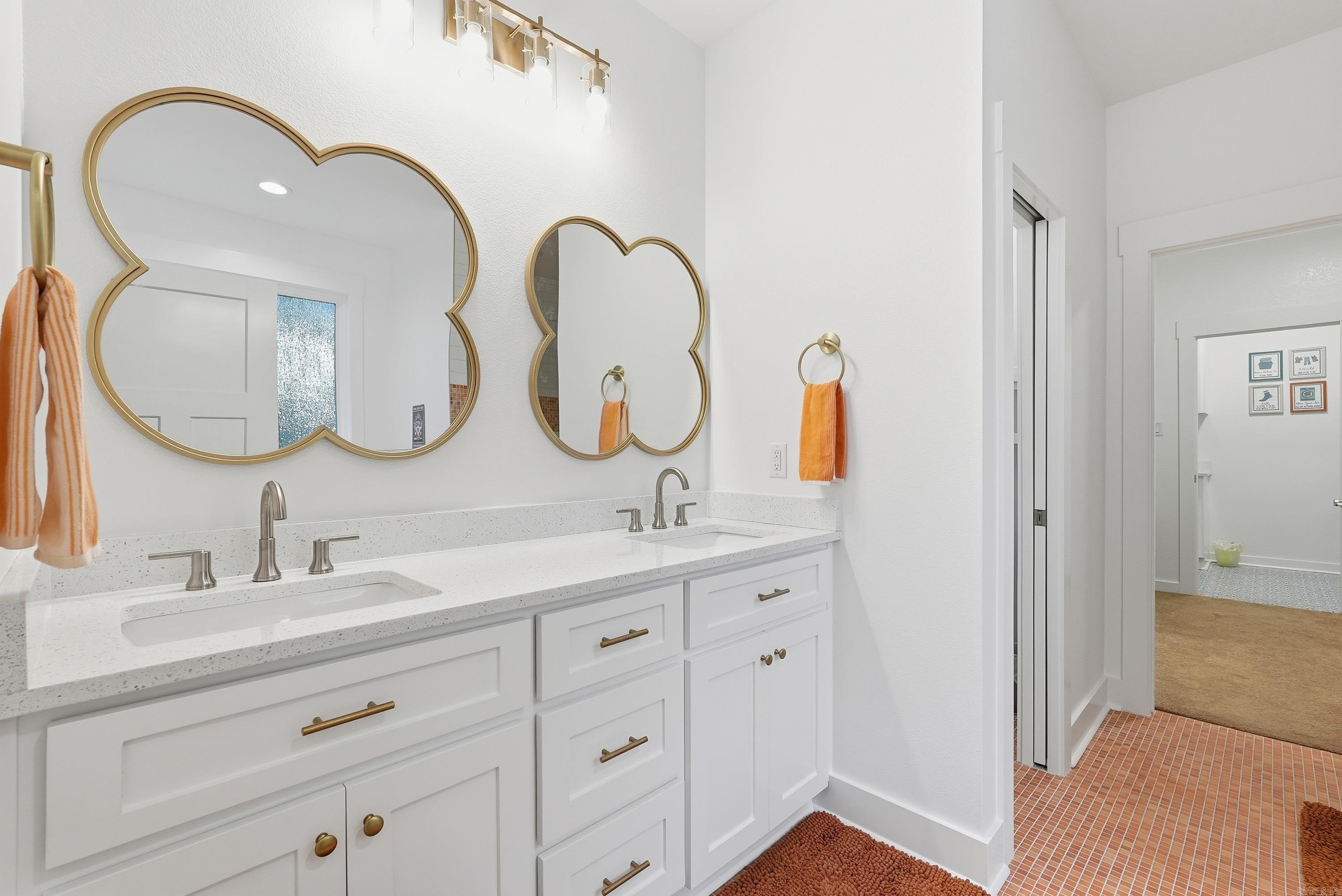 MYSTIC ISLE - Residential