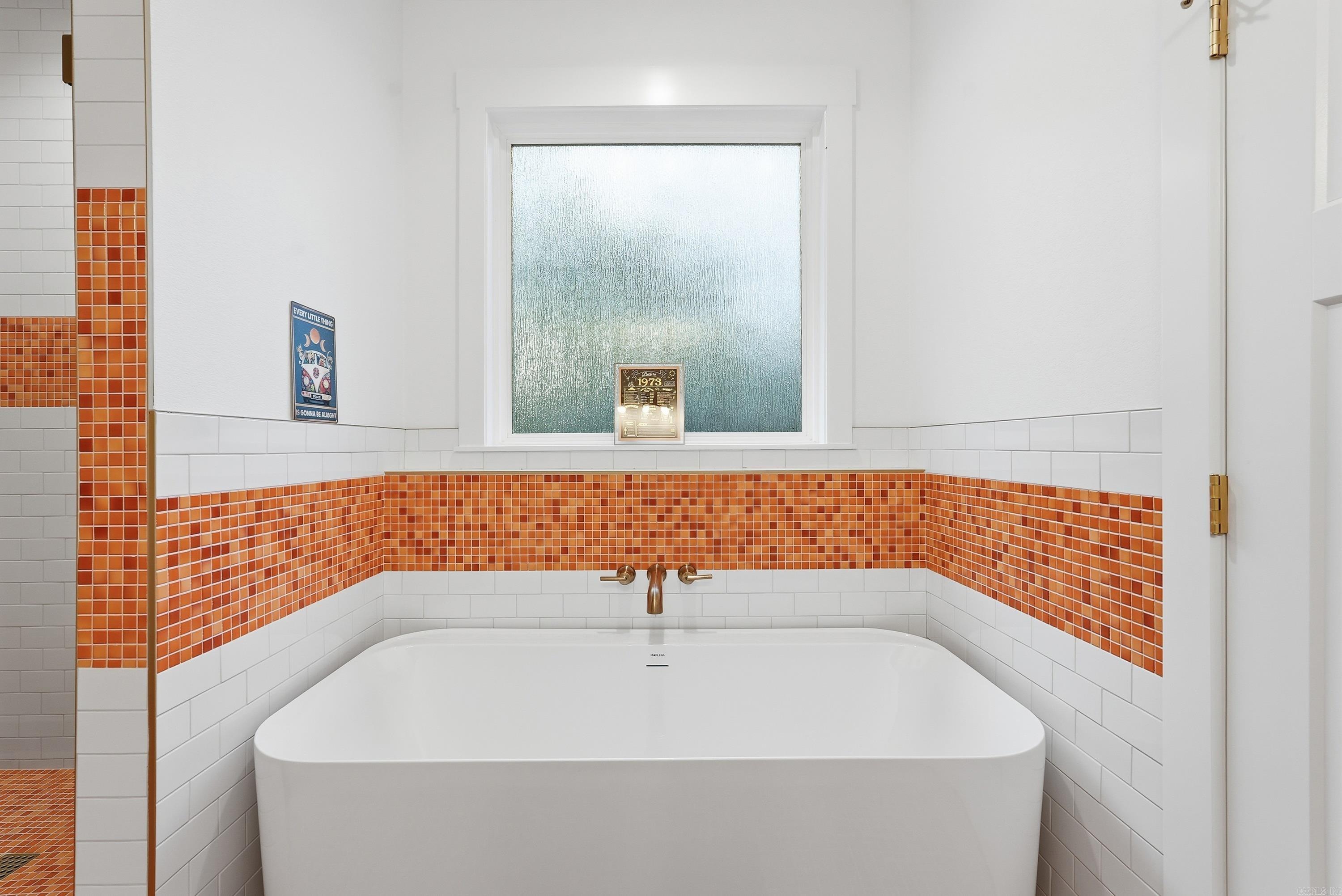 MYSTIC ISLE - Residential