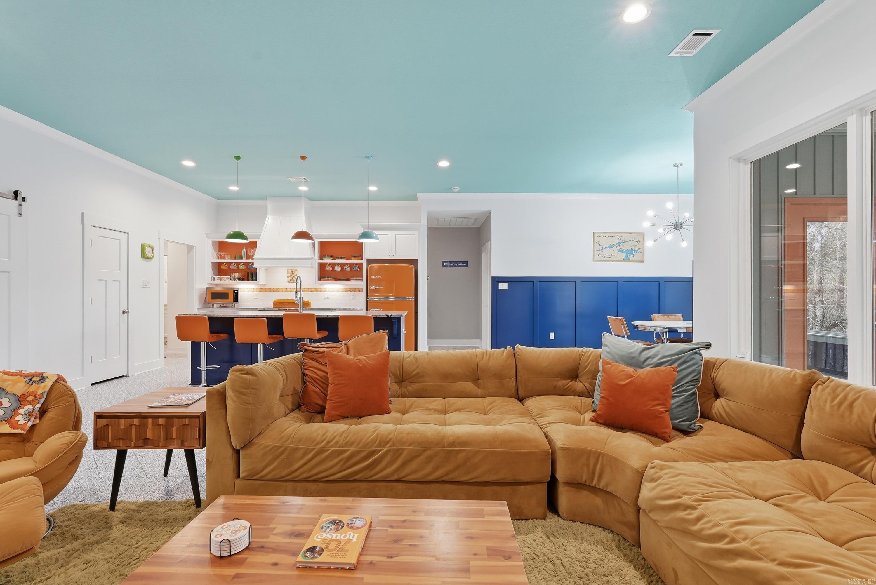 MYSTIC ISLE - Residential