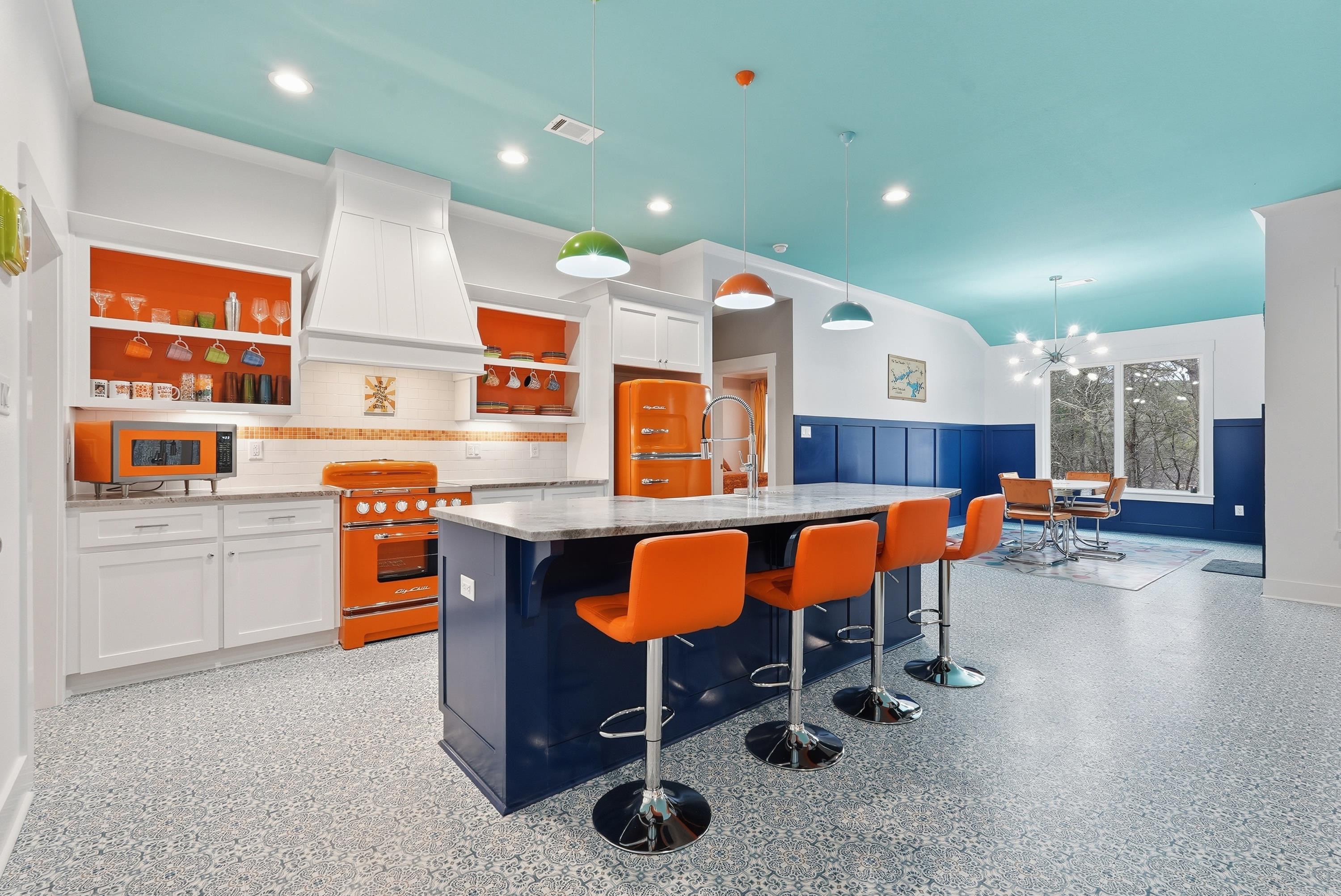 MYSTIC ISLE - Residential