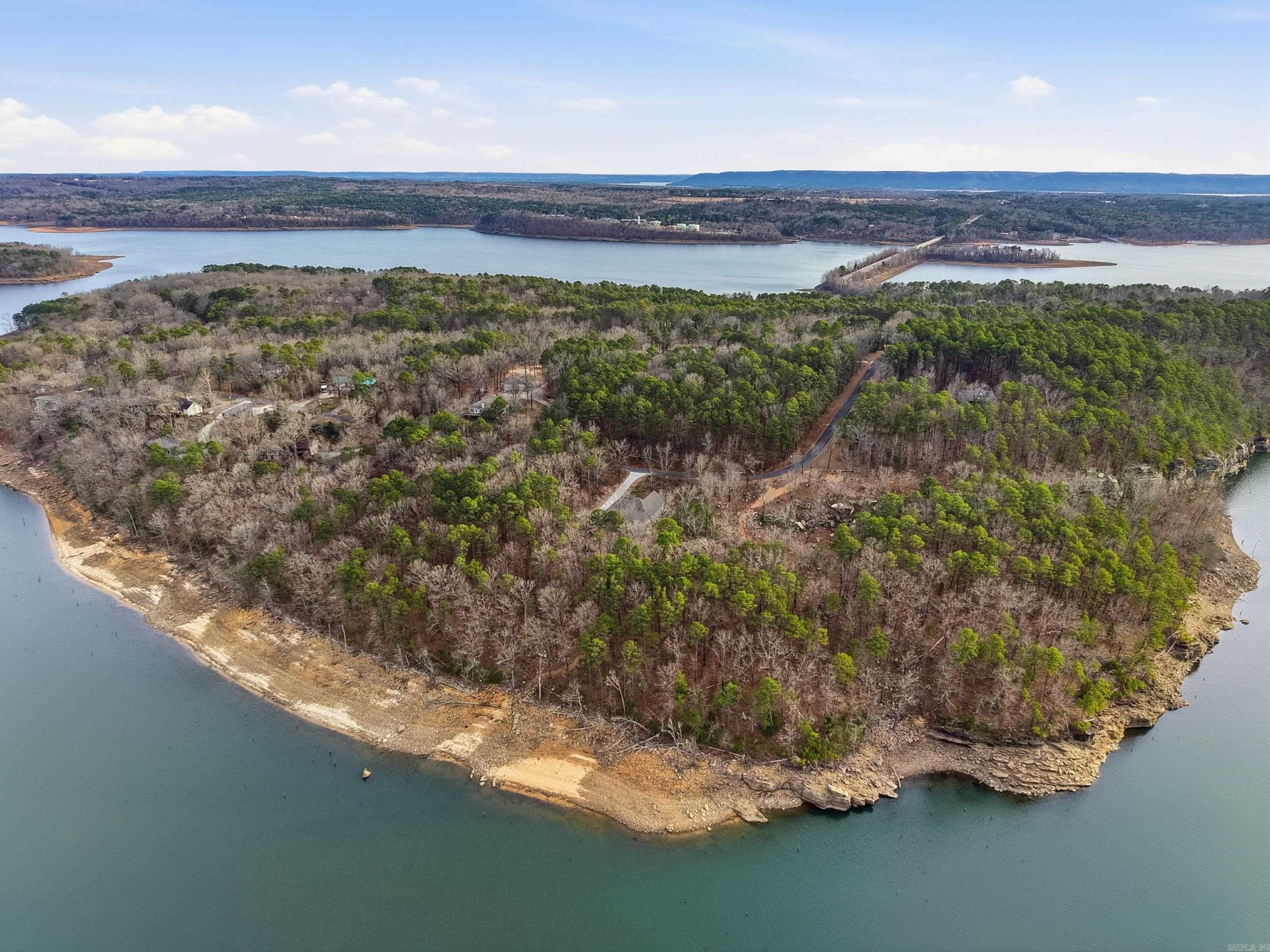 MYSTIC ISLE - Residential