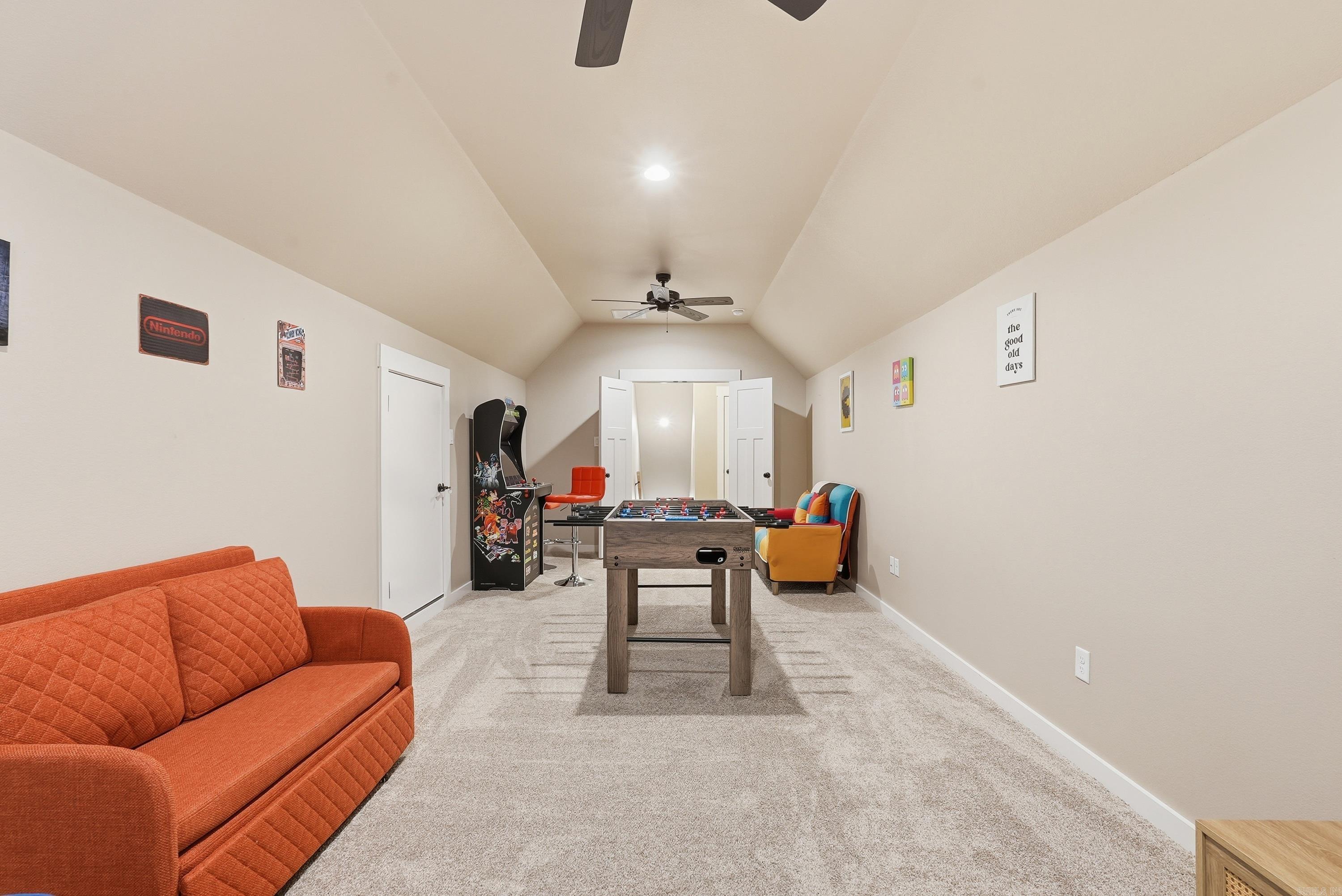 MYSTIC ISLE - Residential