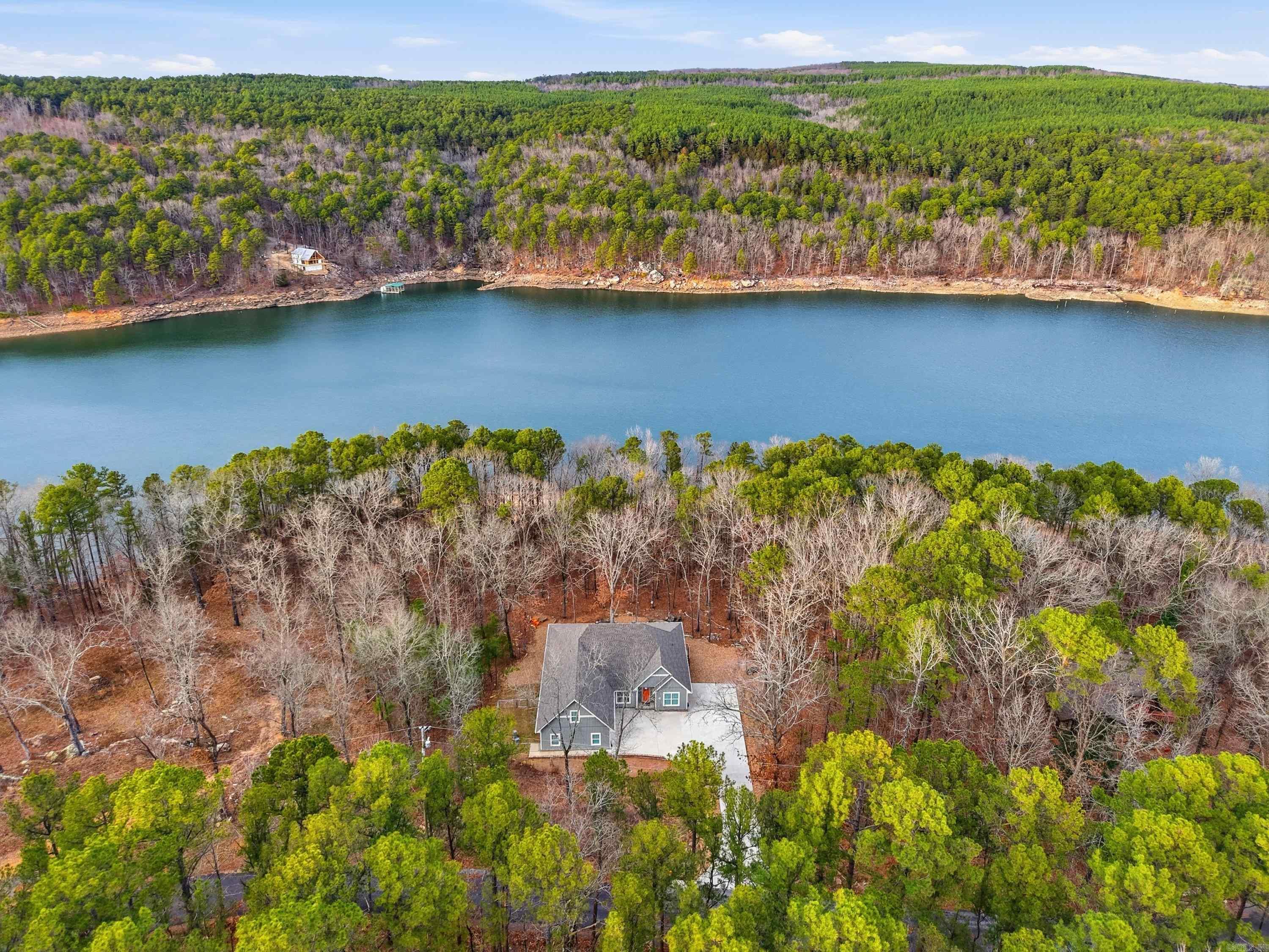 MYSTIC ISLE - Residential