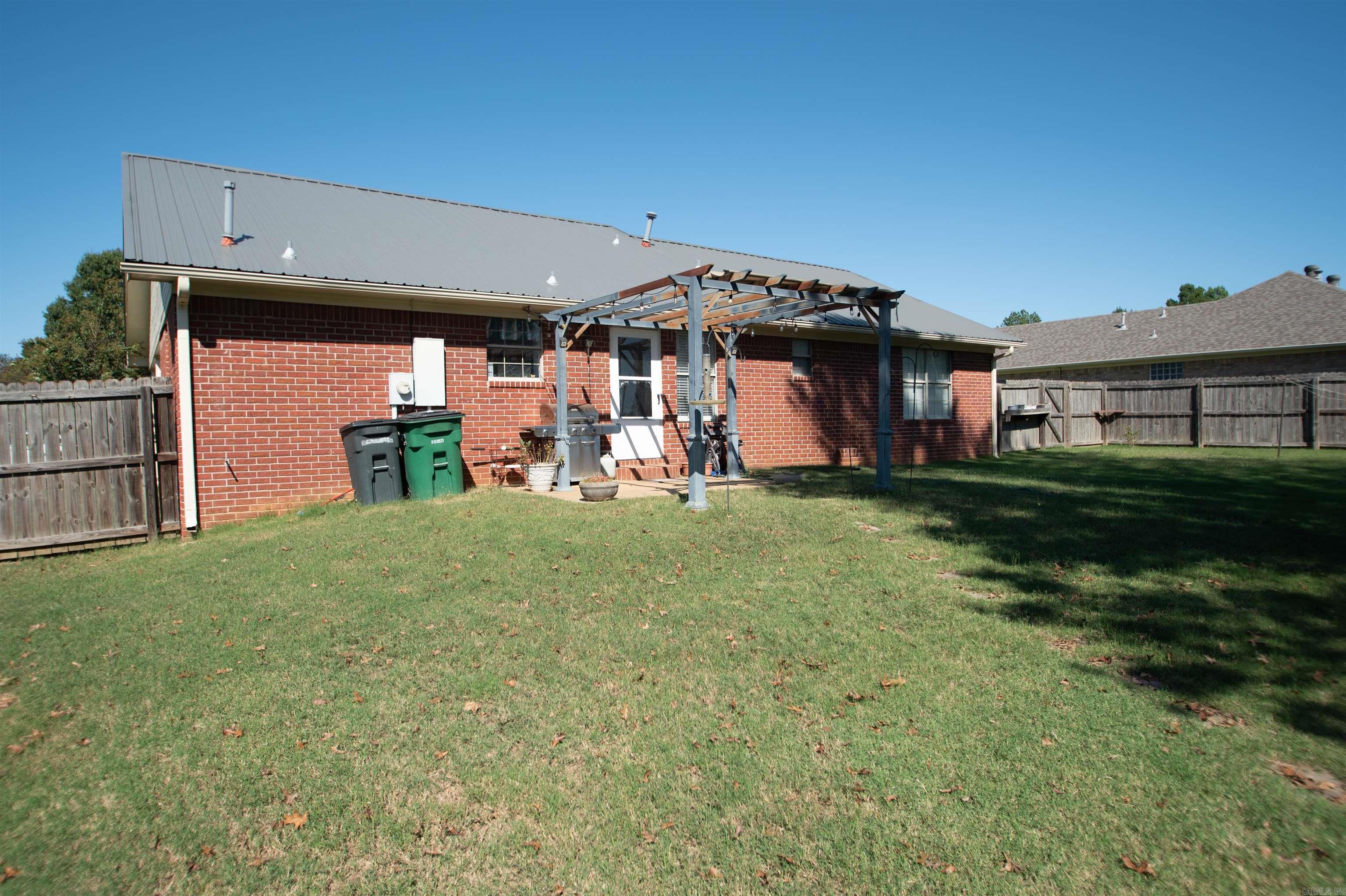 WINDWOOD SOUTH - Residential
