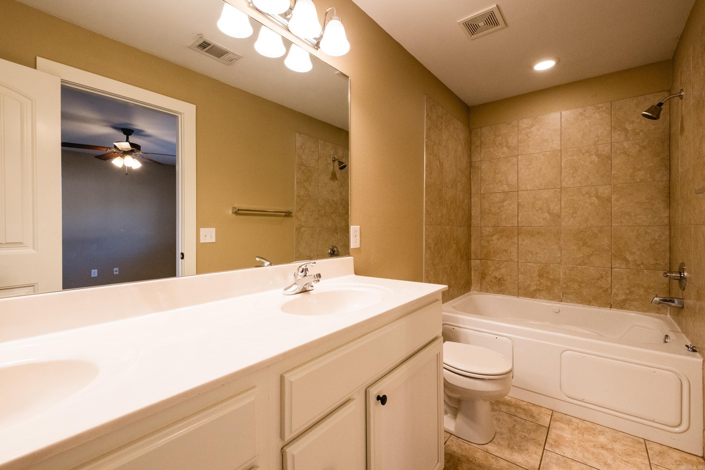 THE VILLAS - Residential