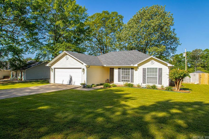 3 Bed 2 Bath home in subdivision near town.  This home is perfect for a family or someone looking for their first home.  Fenced in backyard is perfect for pets or children.  The close proximity to town makes errands a snap.  Call us today to make this home!