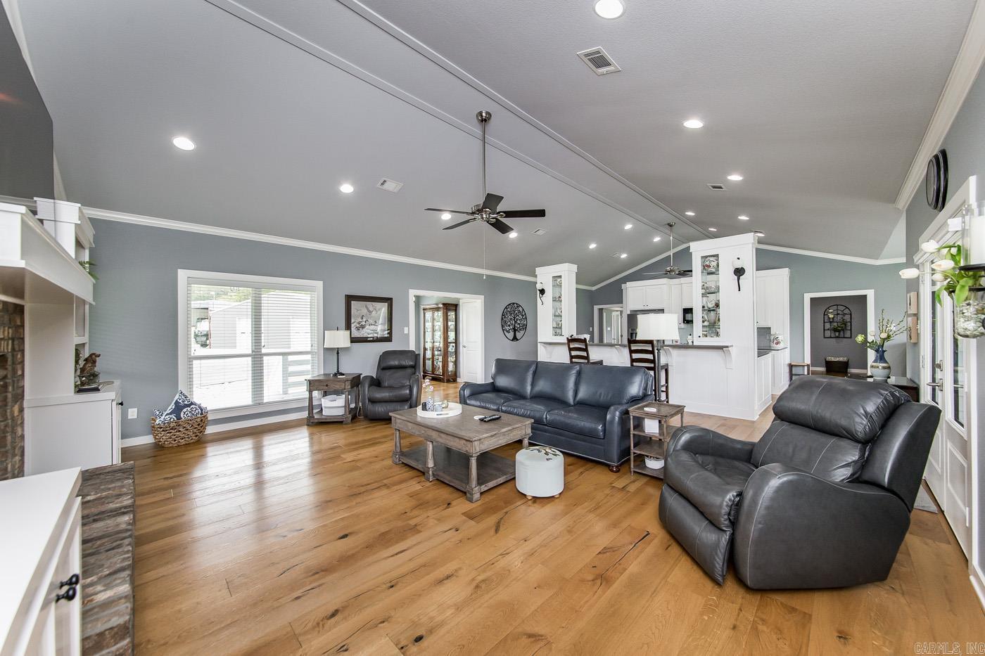 DEER MEADOW - Residential