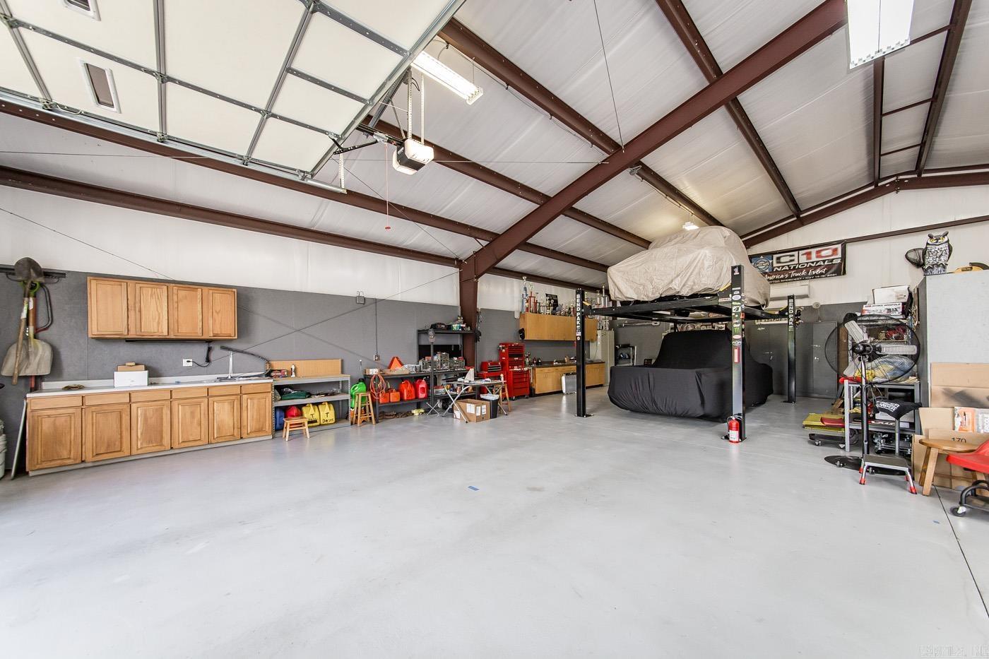 DEER MEADOW - Residential