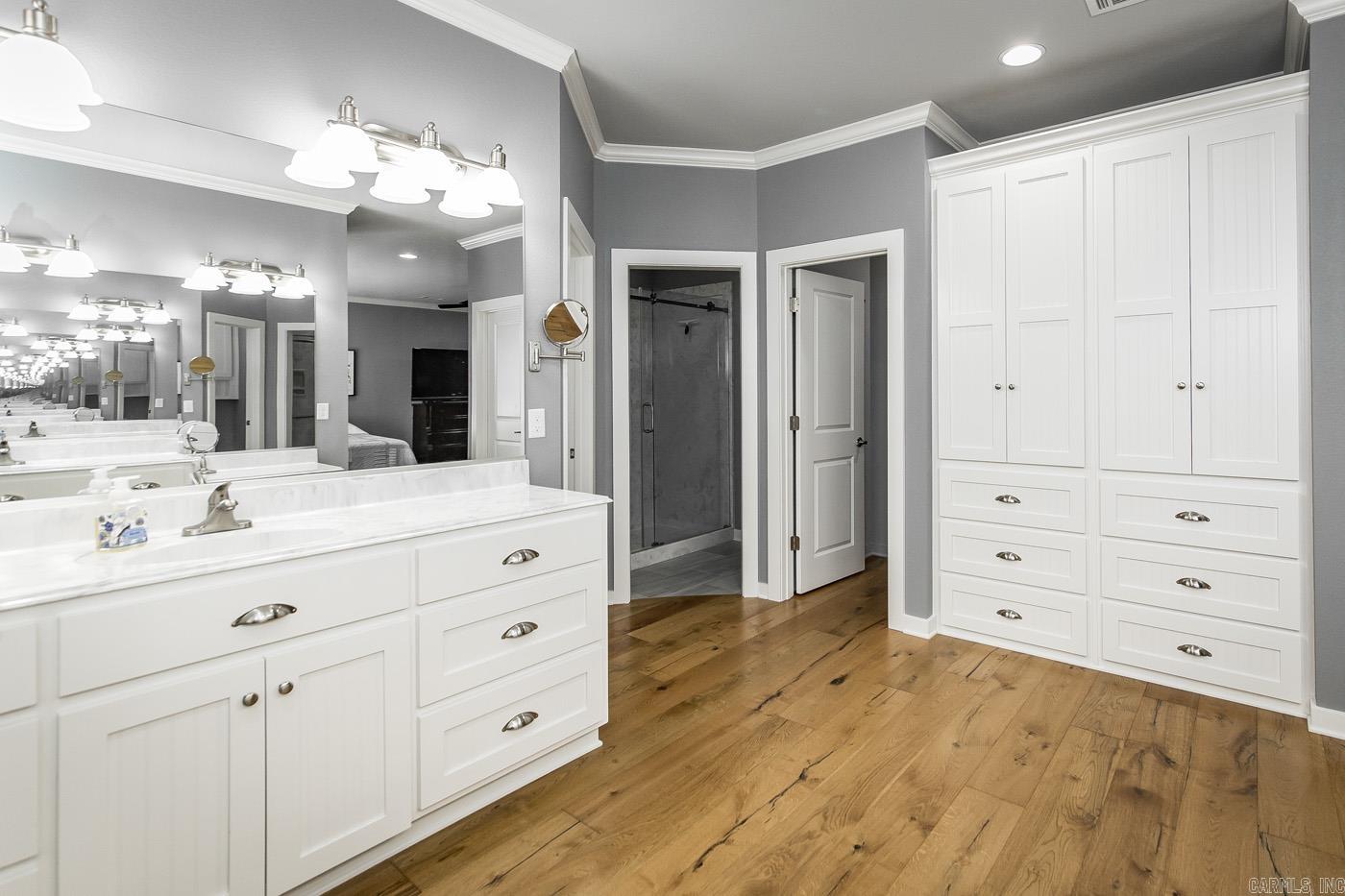 DEER MEADOW - Residential