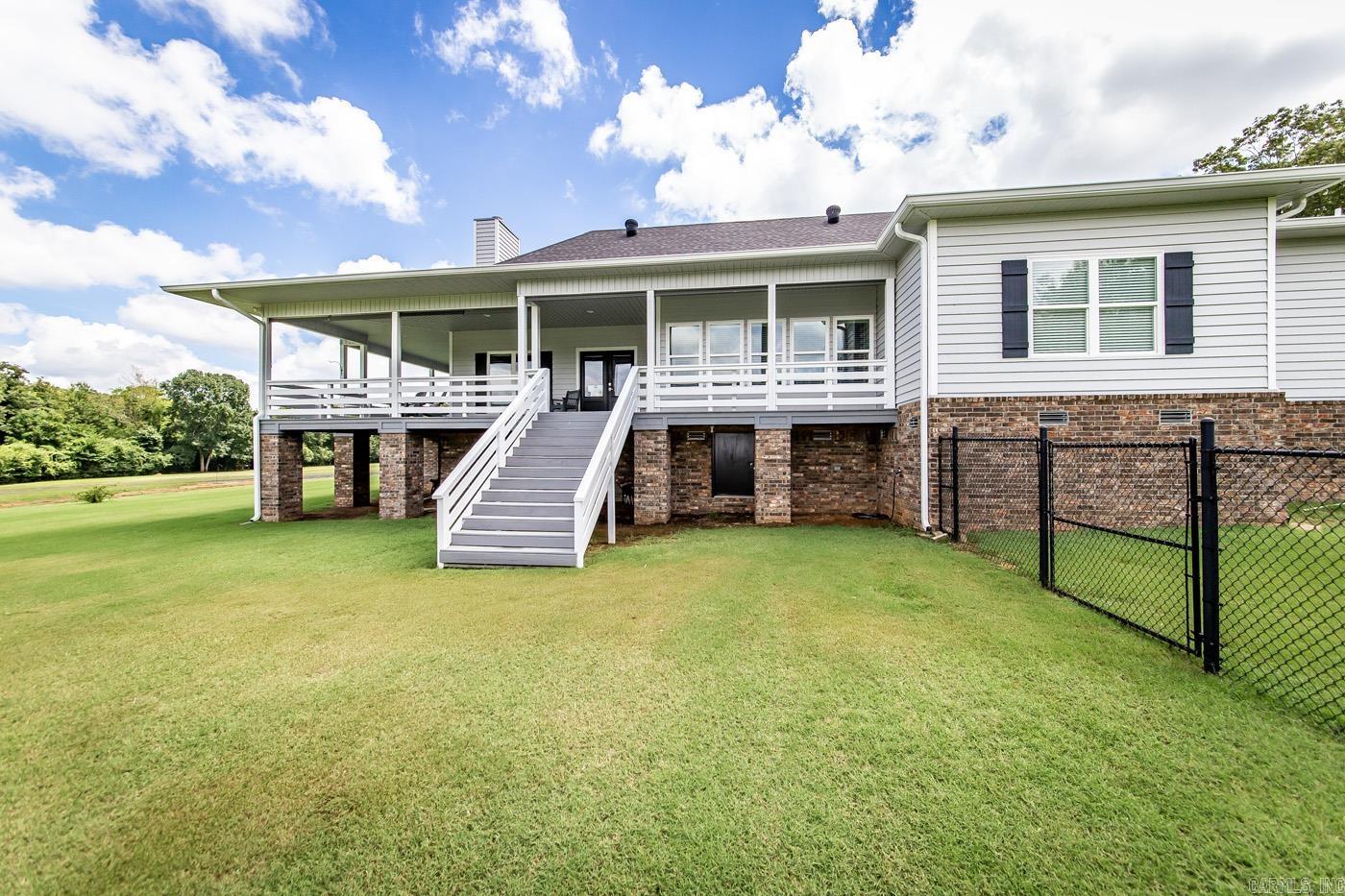 DEER MEADOW - Residential