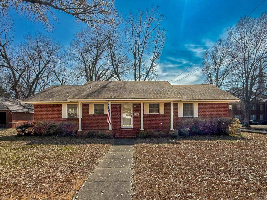 What a gem! This 1,728 sq ft brick home offers 2 bedrooms, 2 baths, and sits on a spacious corner lot. With ample living space and great curb appeal, this property presents a wonderful opportunity for its next owner. Come see the potential for yourself!